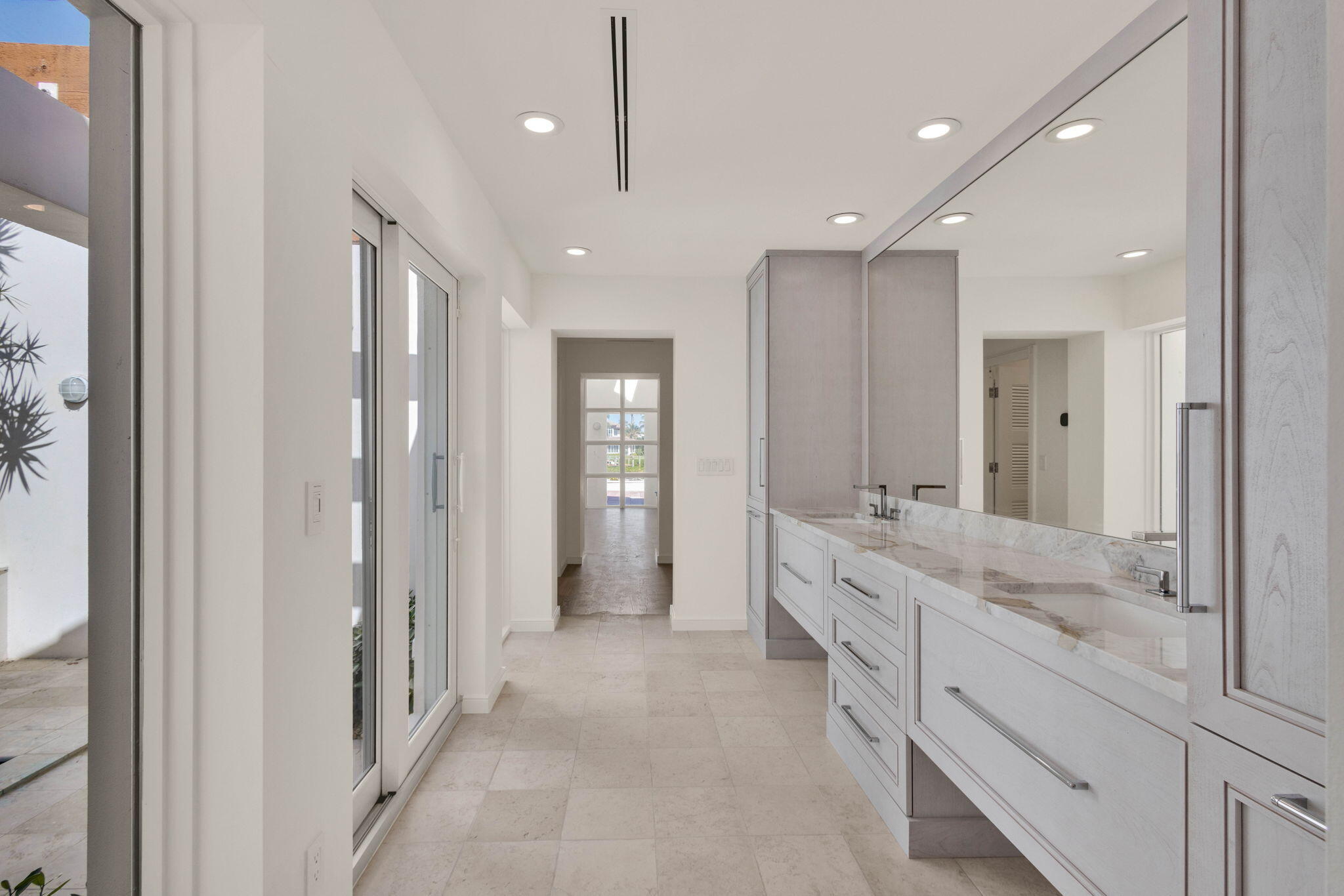 SAILFISH POINT - Residential