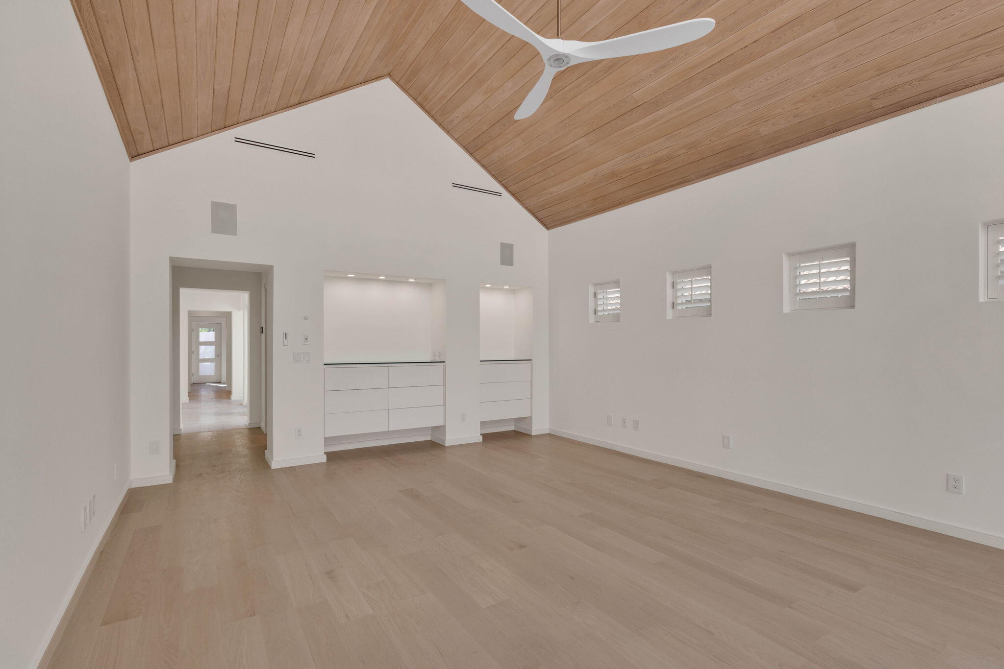 SAILFISH POINT - Residential