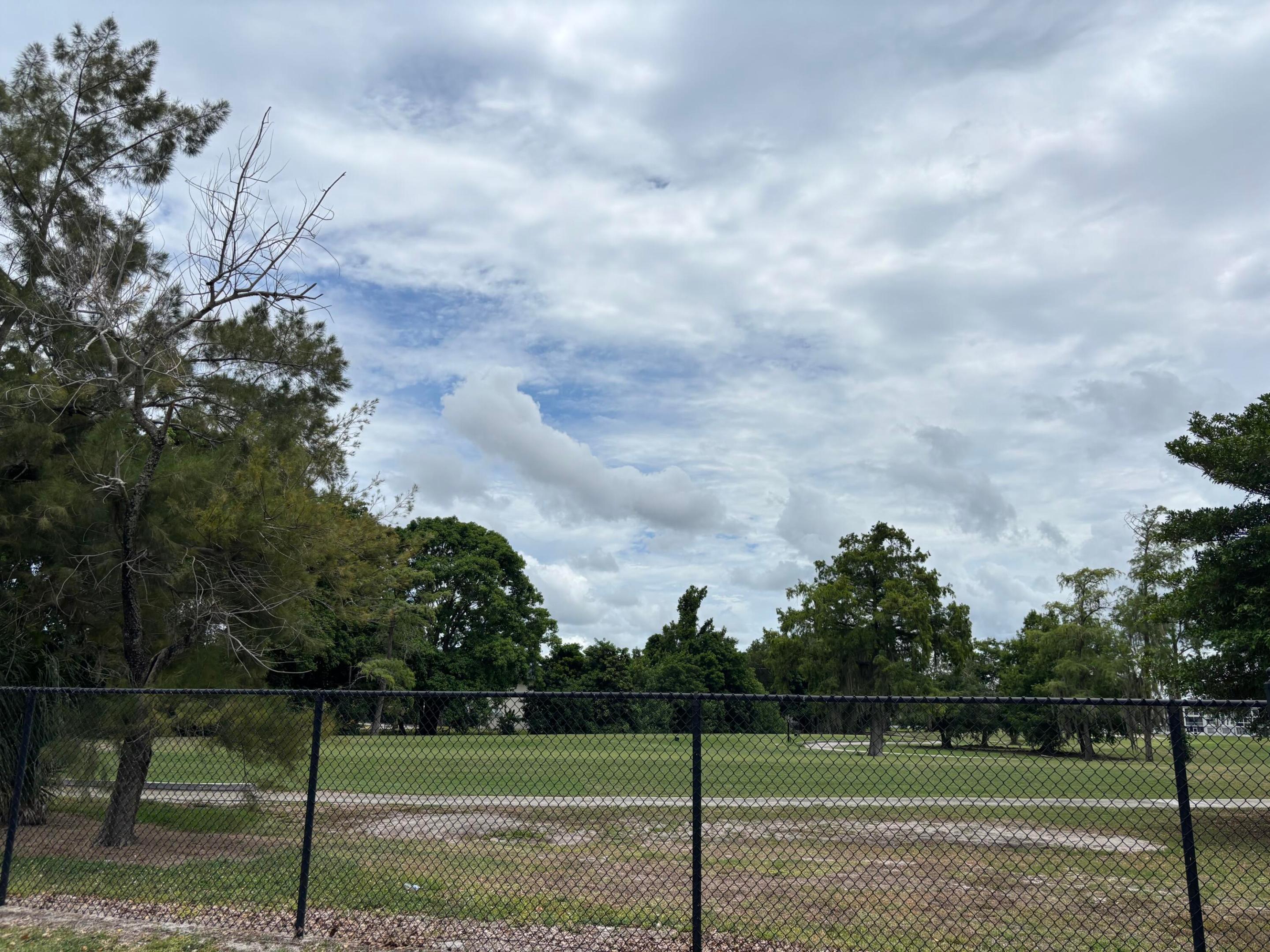 VERSAILLES GARDENS CONDO - Residential