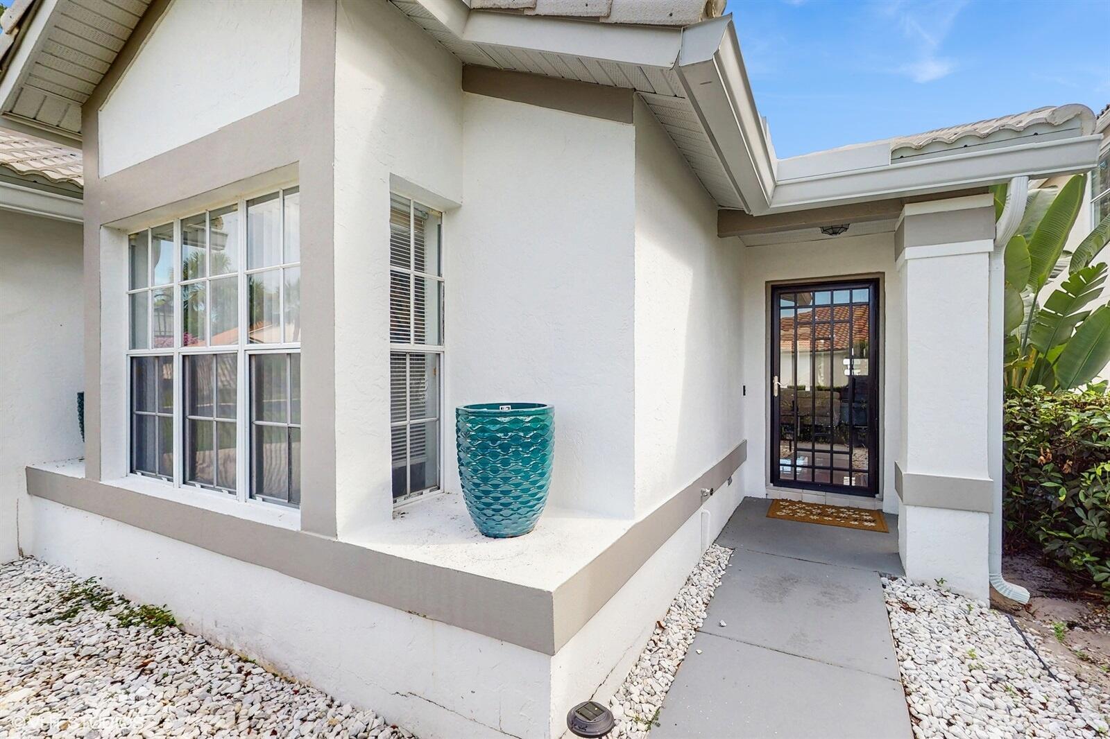FAIRWAY COVE OF WELLINGTON - Residential