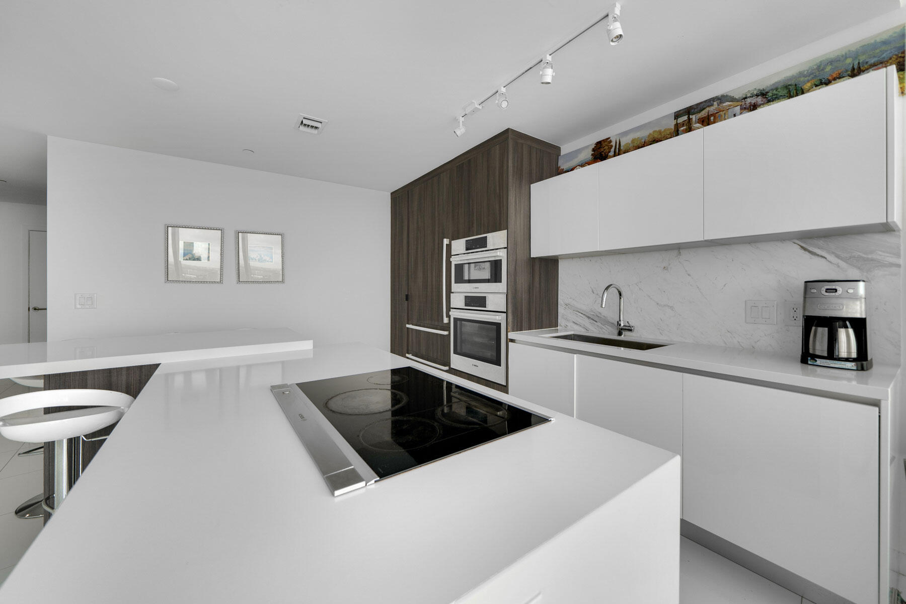 PARAMOUNT MIAMI WORLDCENTER CONDO - Residential