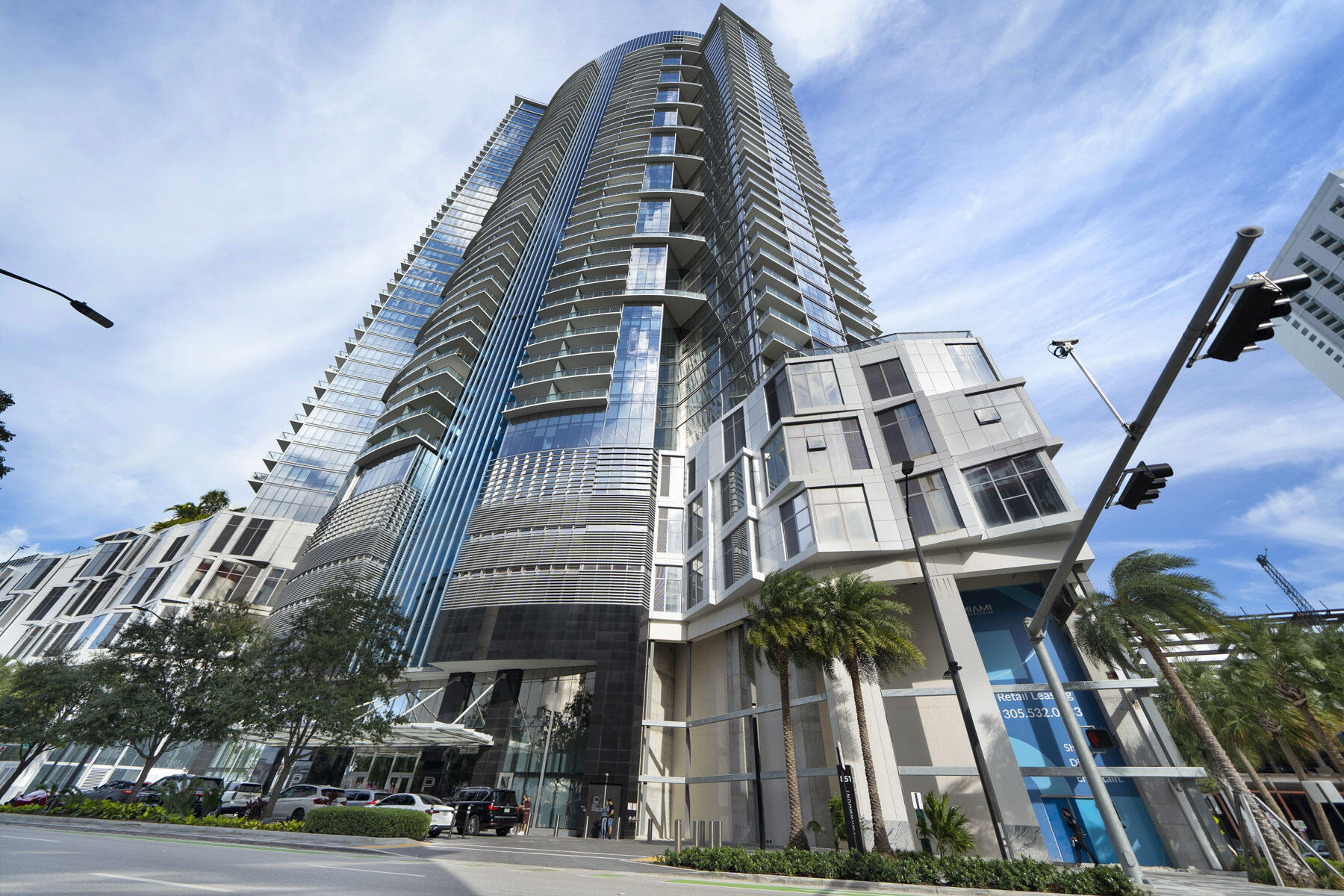 PARAMOUNT MIAMI WORLDCENTER CONDO - Residential