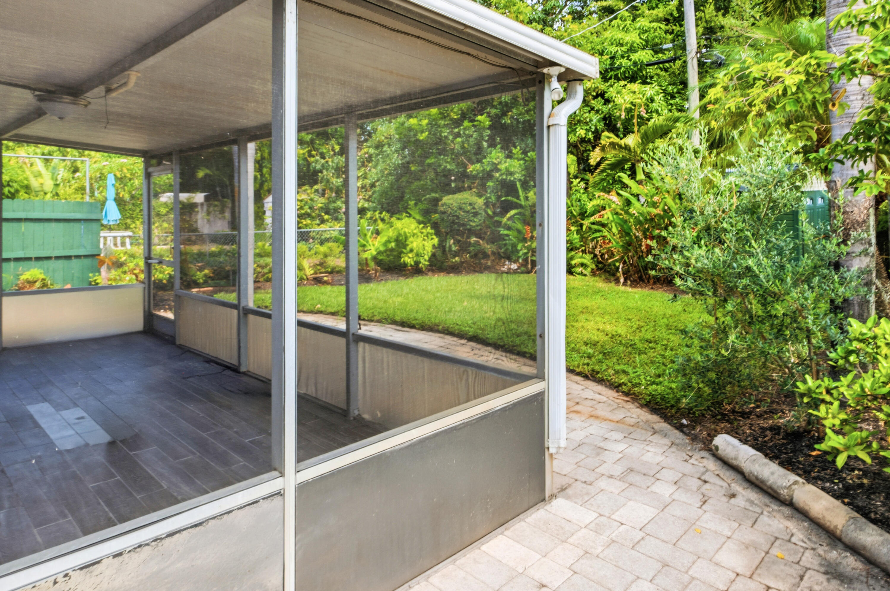 OAKLAND PARK SECOND ADD - Residential