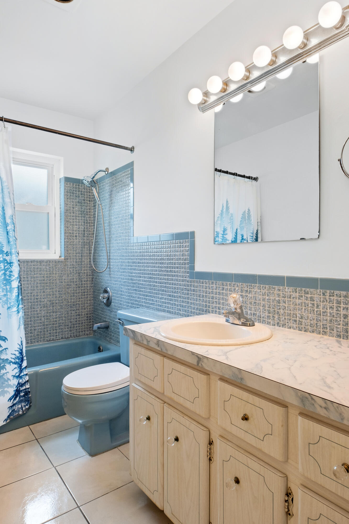OAKLAND PARK SECOND ADD - Residential