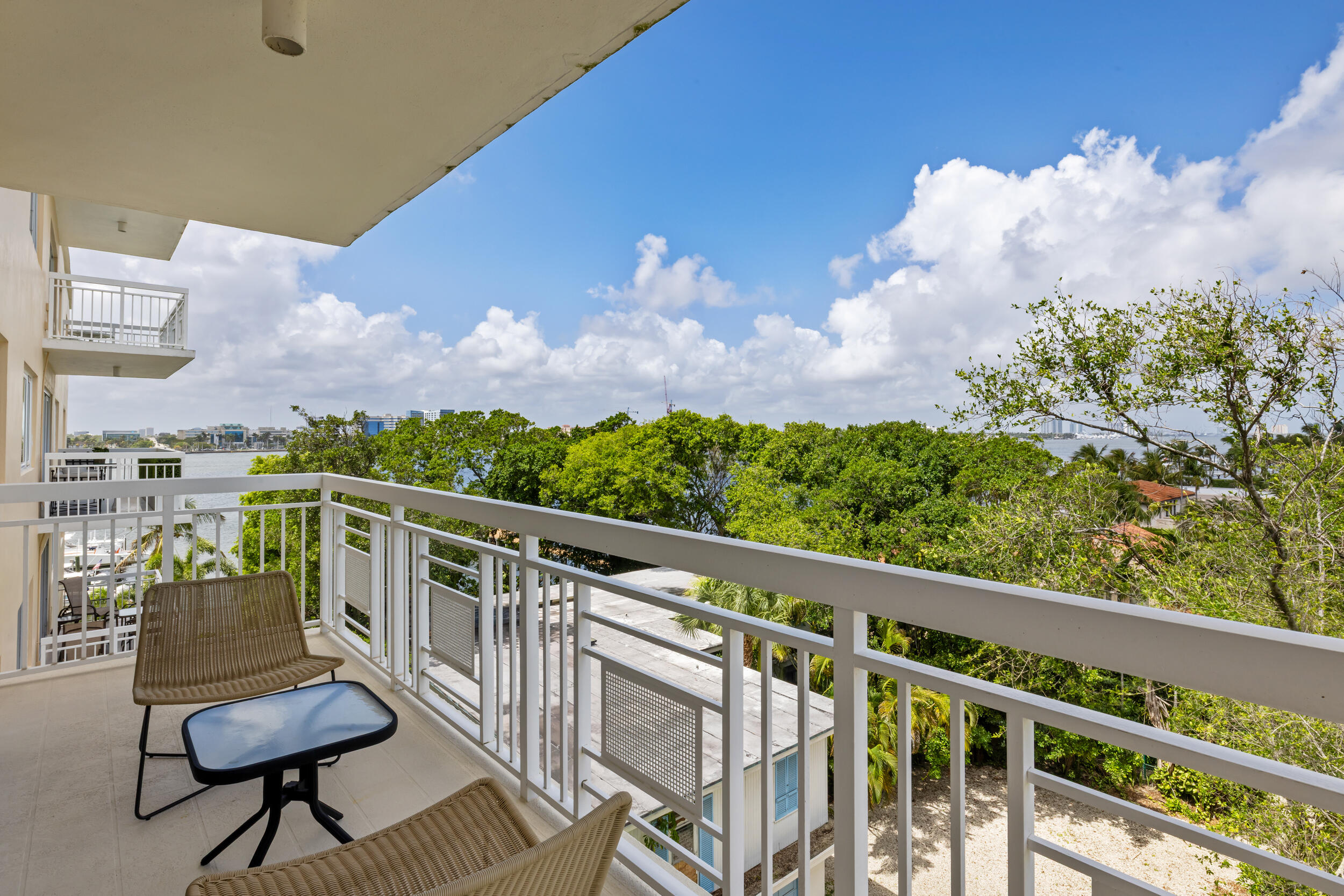 LAKE TOWERS CONDO - Residential