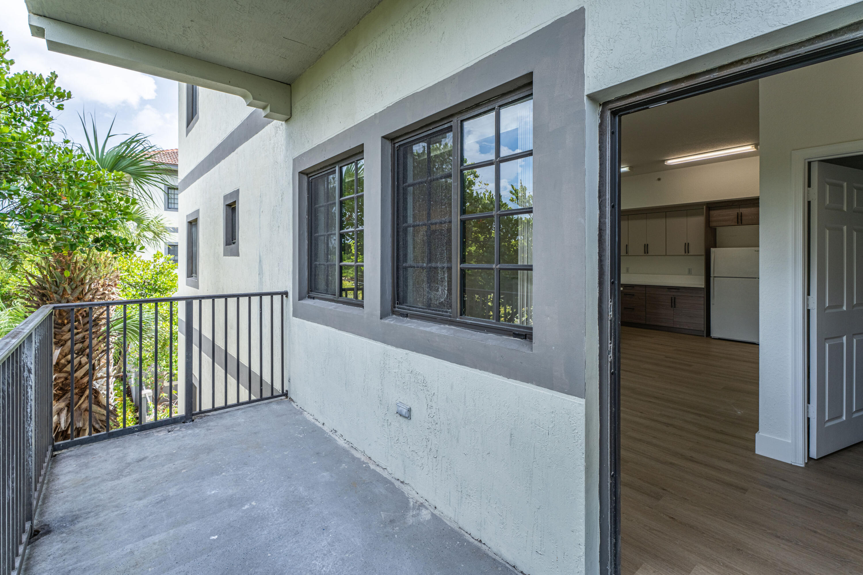 RIVERSIDE VILLAS AT - Residential
