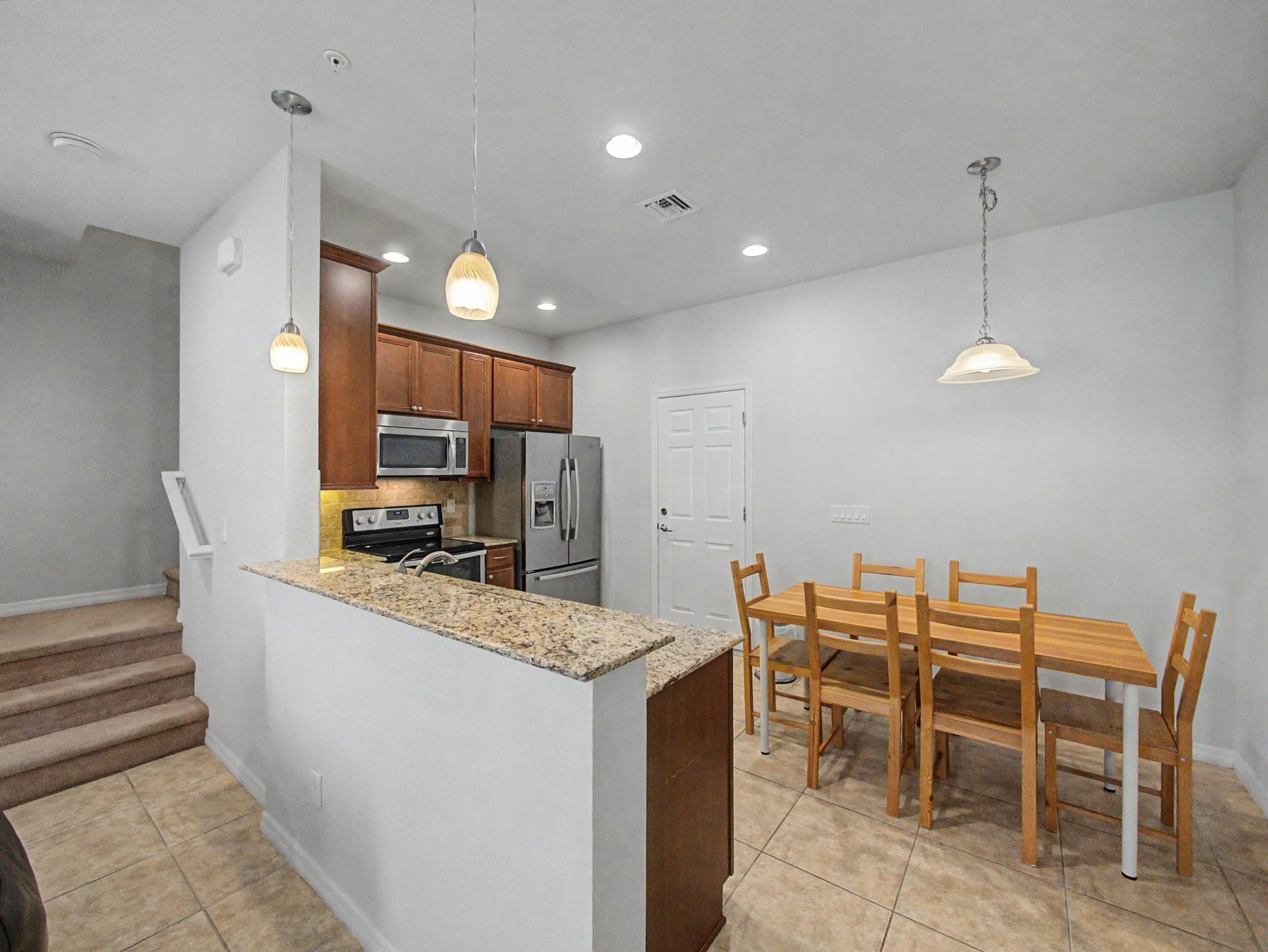 SANDPIPER COVE II AT BOTANICA CONDO - Residential