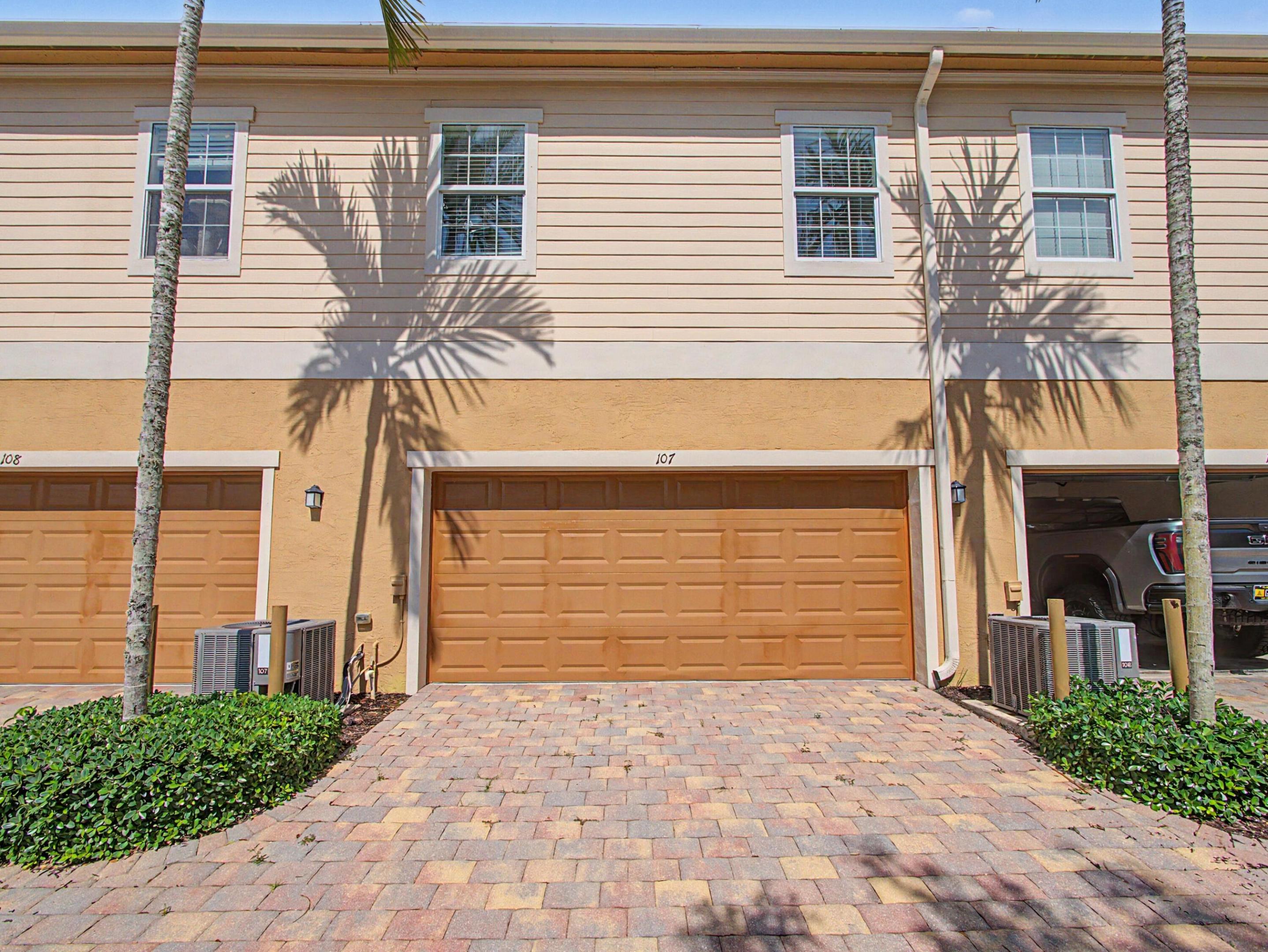 SANDPIPER COVE II AT BOTANICA CONDO - Residential