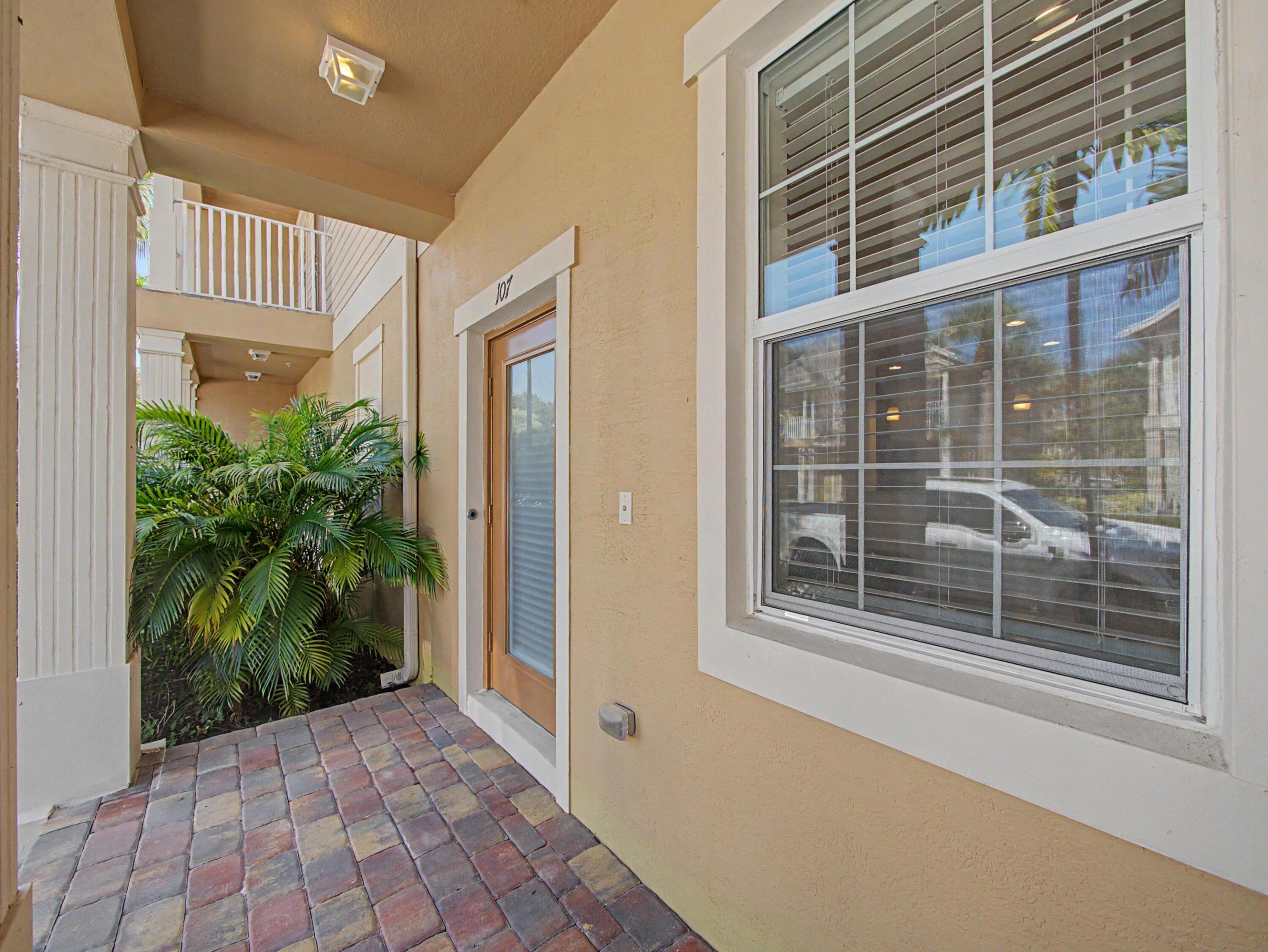 SANDPIPER COVE II AT BOTANICA CONDO - Residential