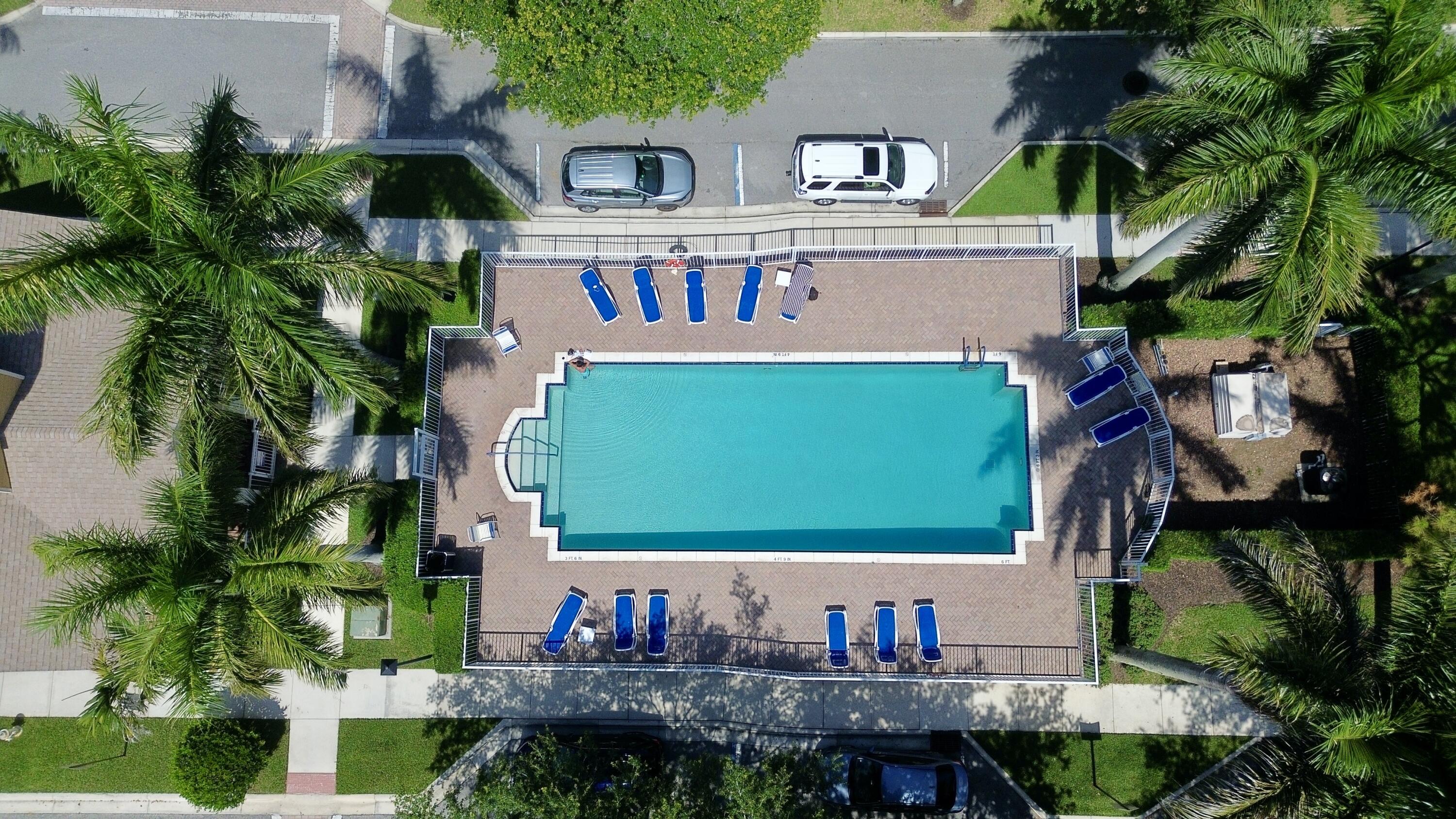 SANDPIPER COVE II AT BOTANICA CONDO - Residential