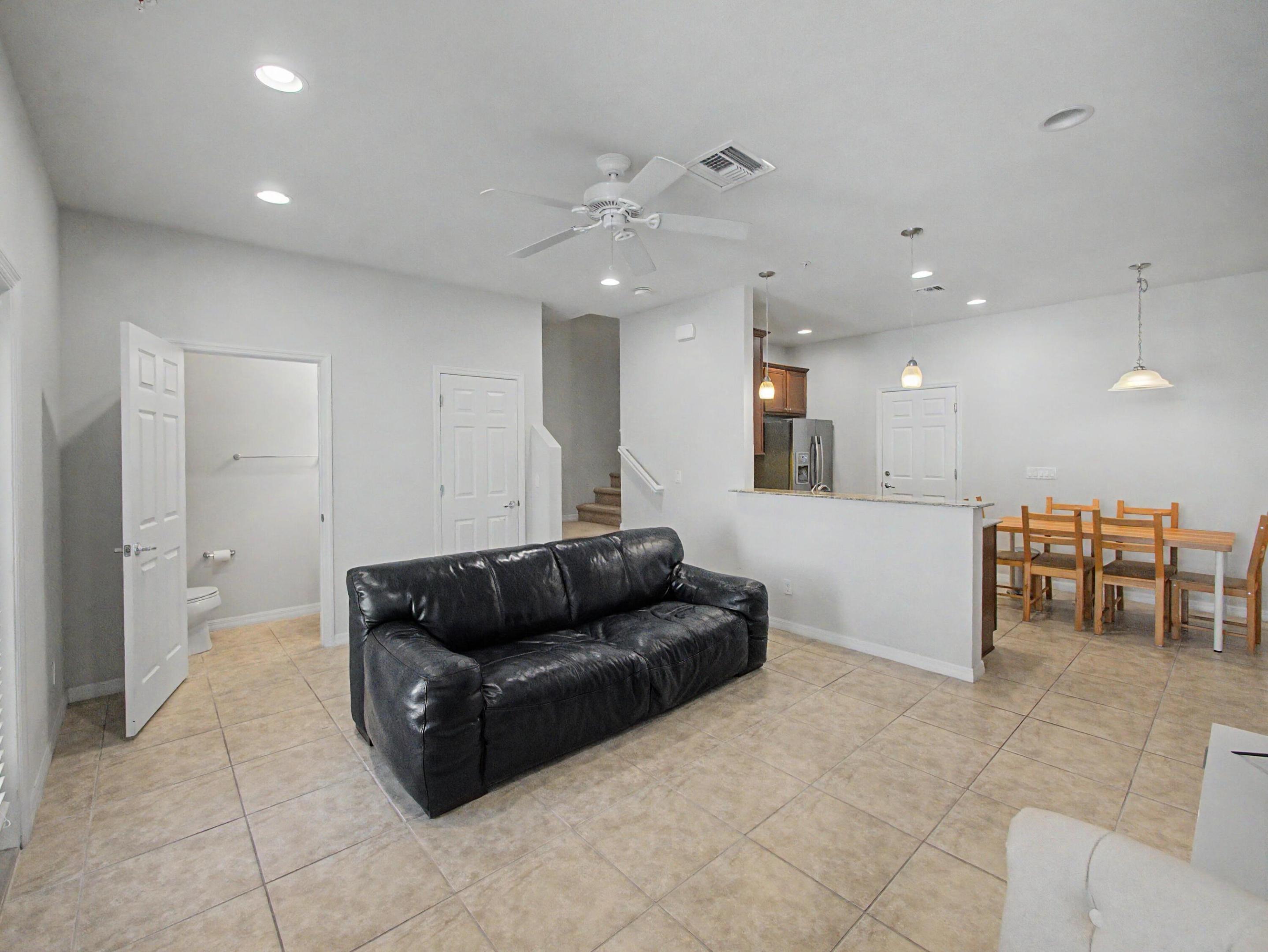 SANDPIPER COVE II AT BOTANICA CONDO - Residential