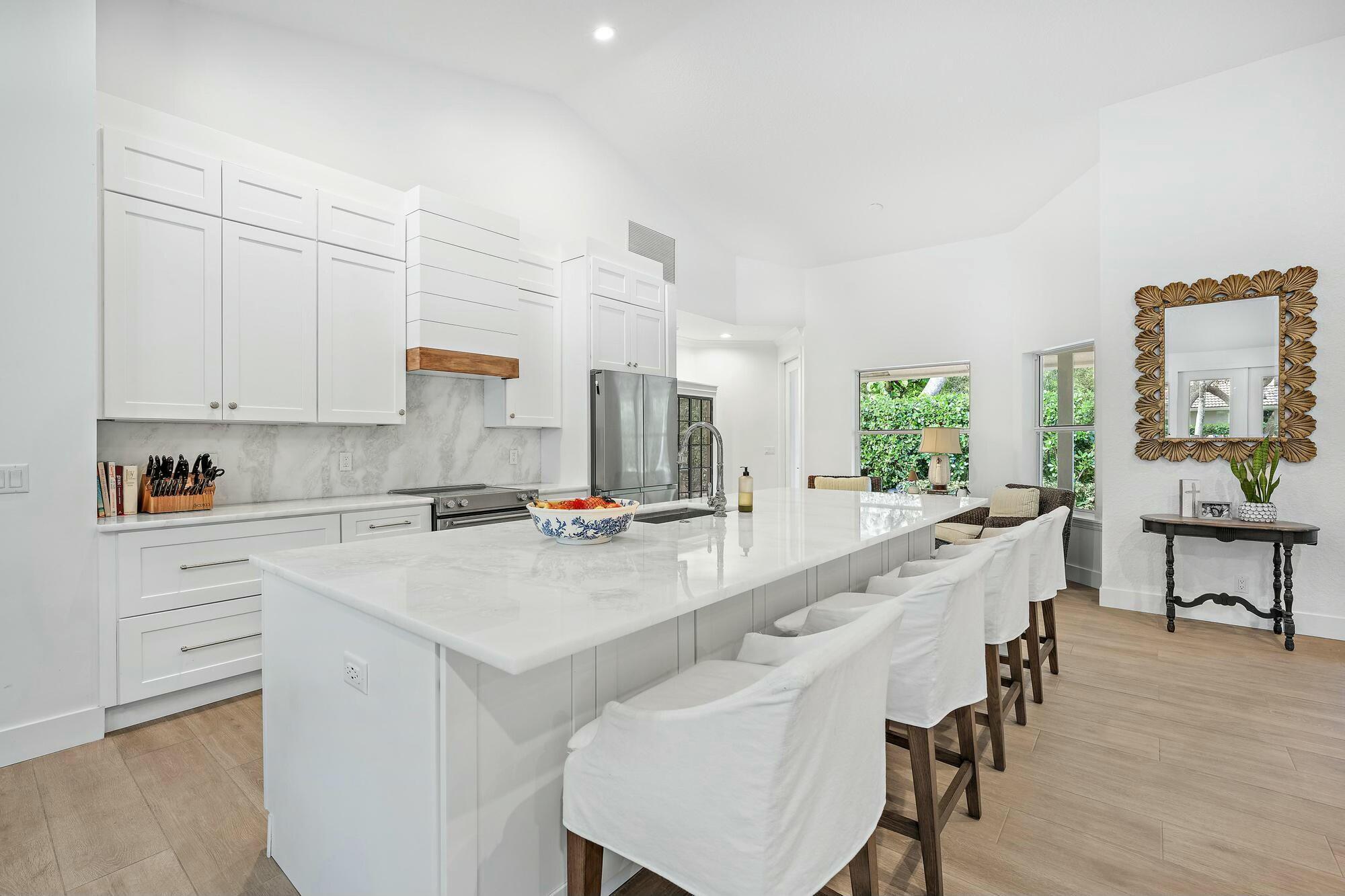HERITAGE OAKS - Residential