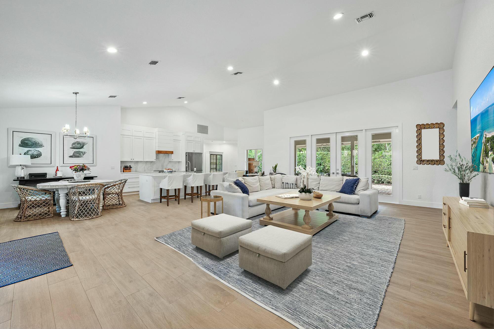 HERITAGE OAKS - Residential