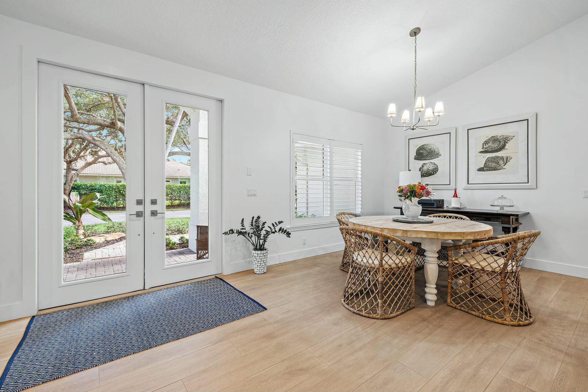 HERITAGE OAKS - Residential