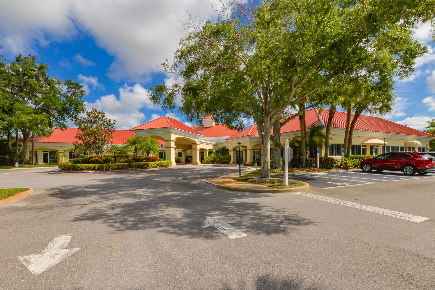 KINGS ISLE (Isle of Capri) - Residential