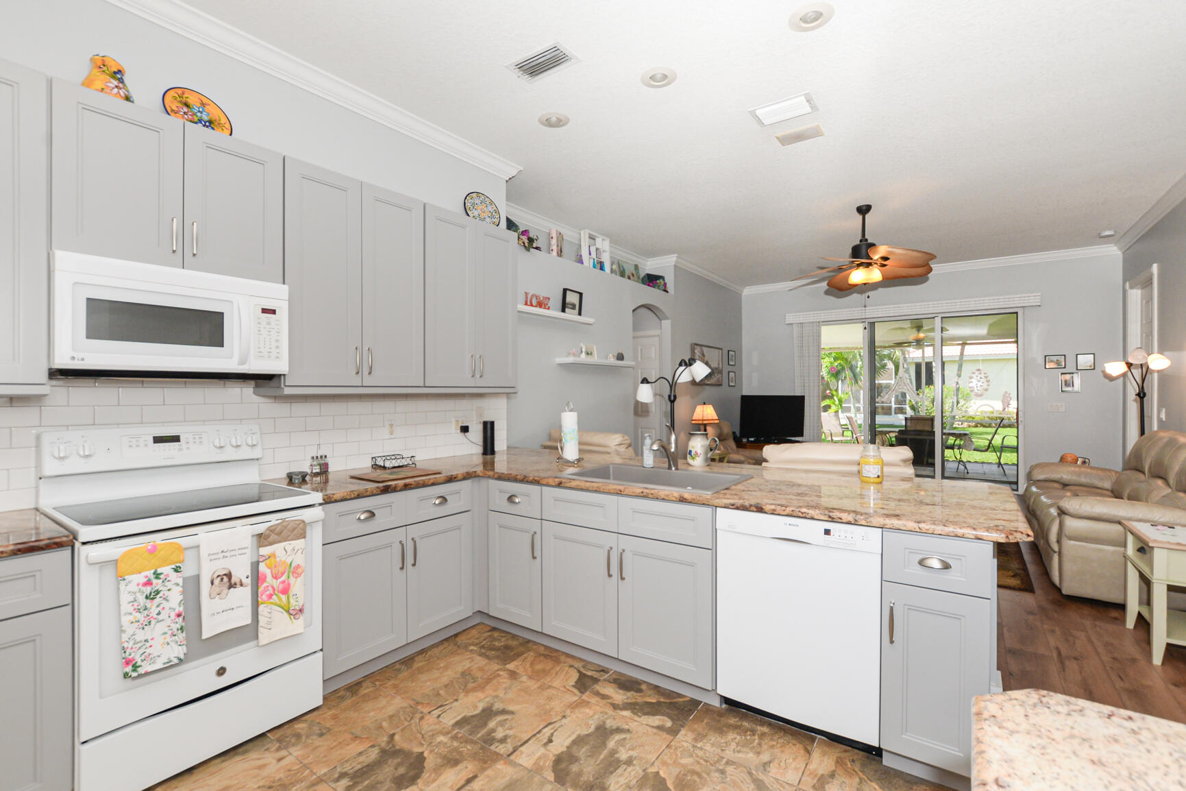 KINGS ISLE (Isle of Capri) - Residential