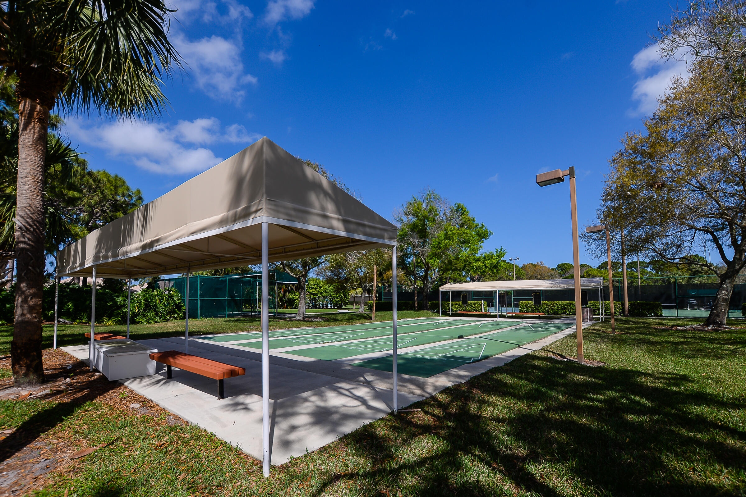 KINGS ISLE (Isle of Capri) - Residential