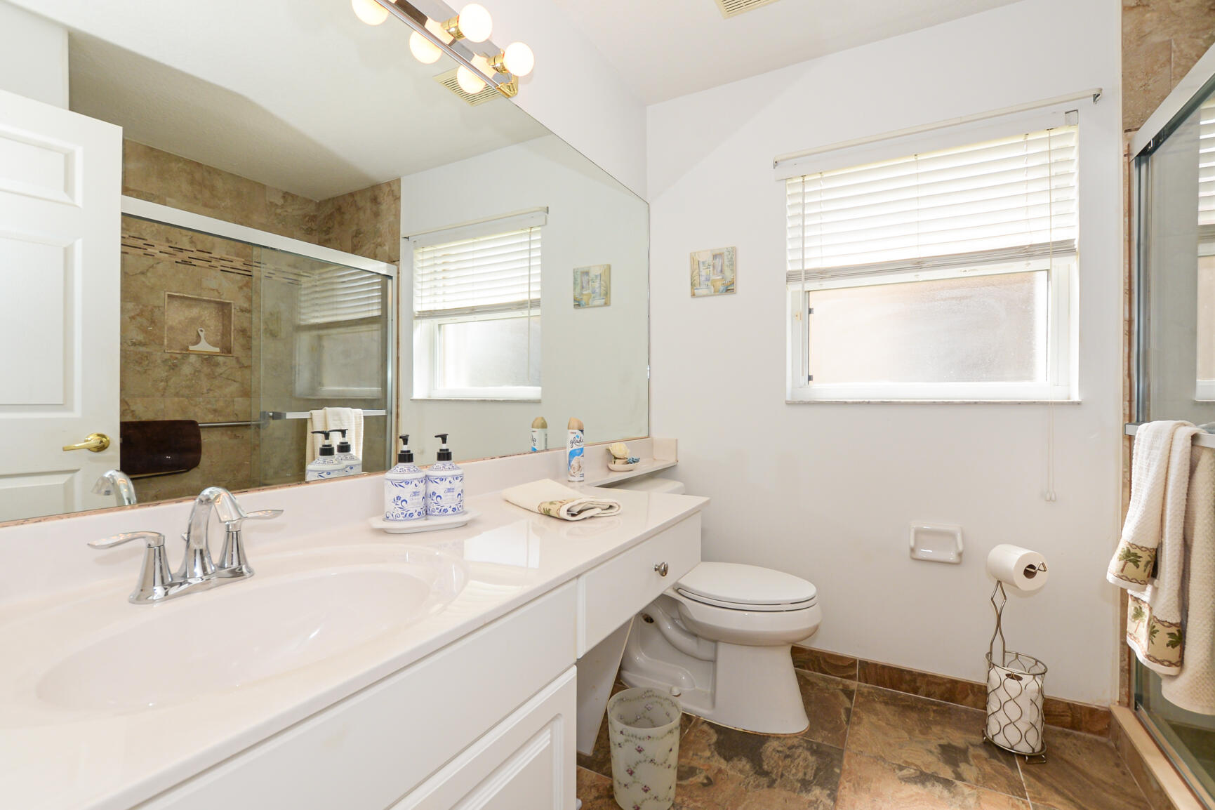 KINGS ISLE (Isle of Capri) - Residential
