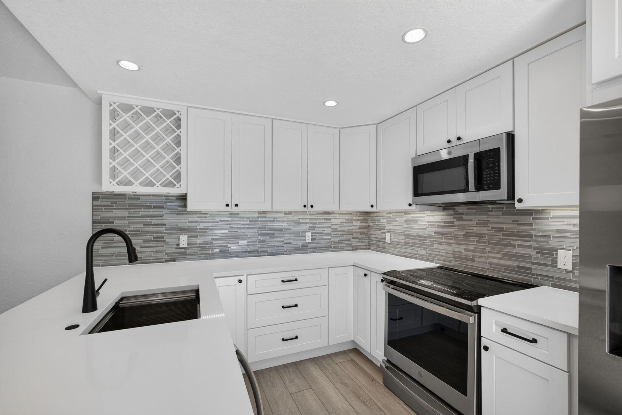 VILLAGE OF SANDALWOOD LAKES 1 - Residential Lease