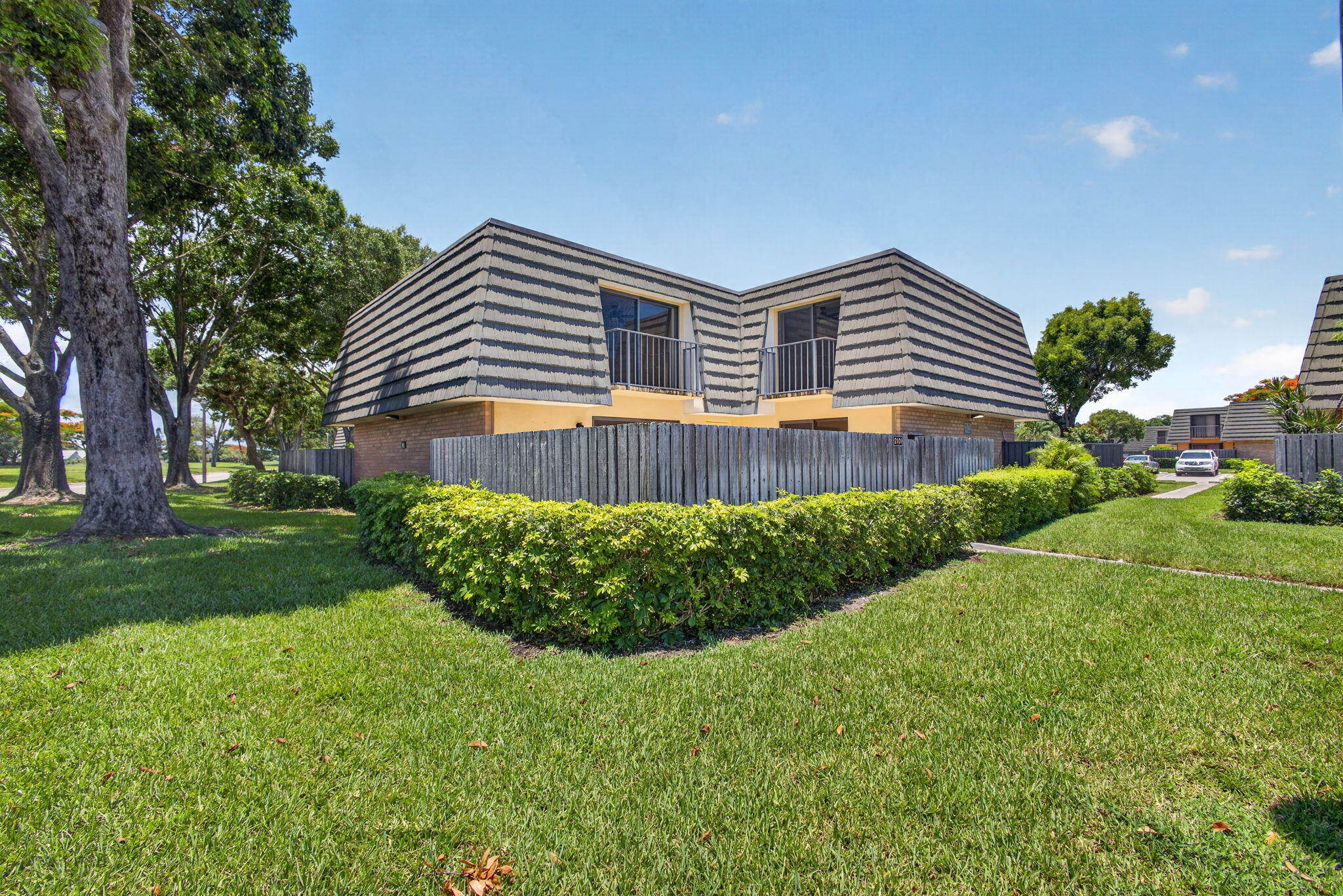 VILLAGE OF SANDALWOOD LAKES 1 - Residential Lease