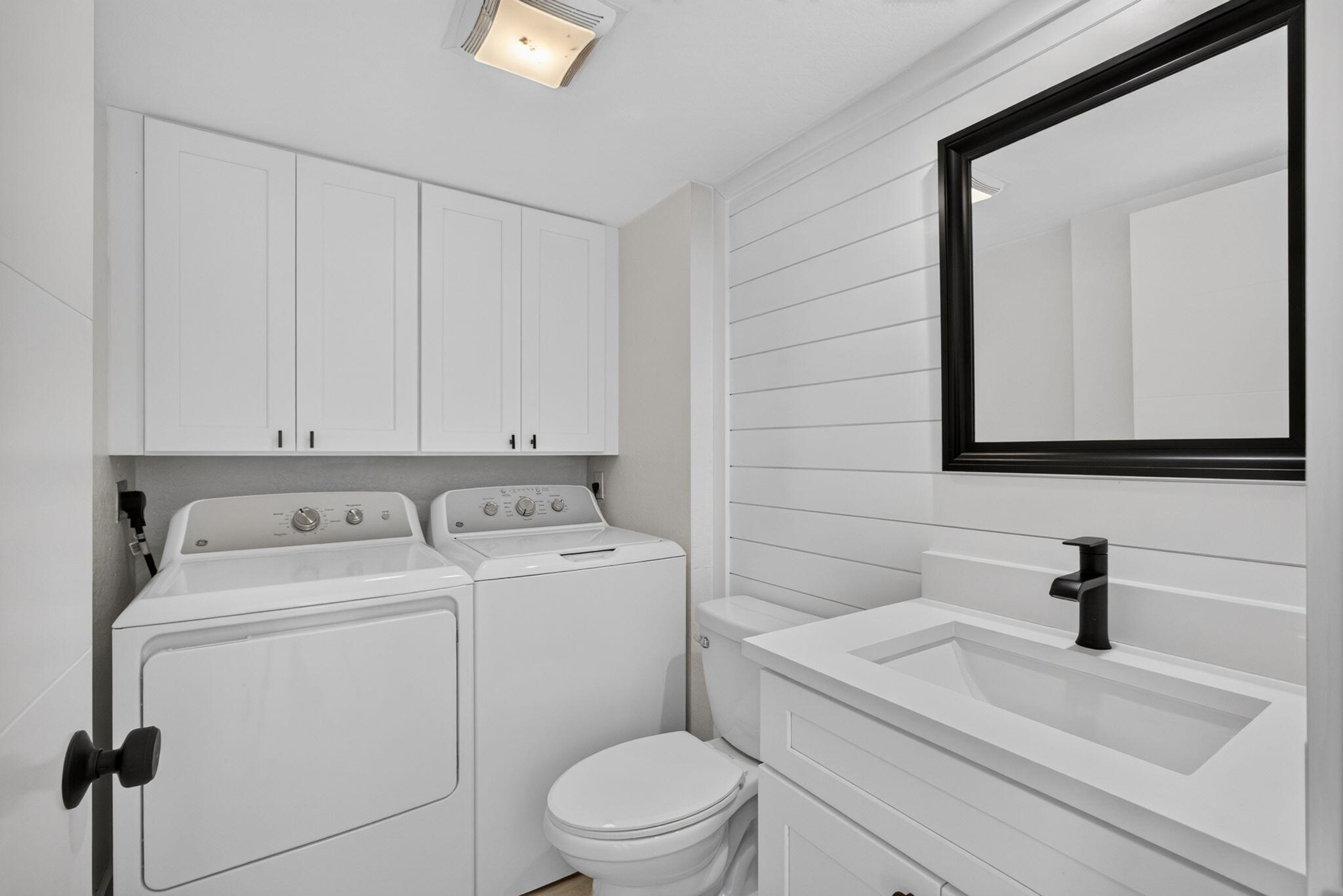 VILLAGE OF SANDALWOOD LAKES 1 - Residential Lease
