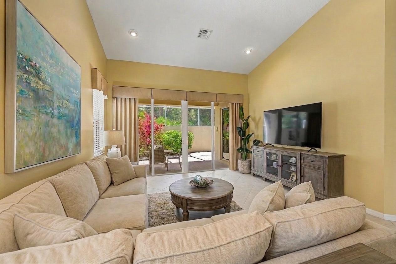 POD 7B AT THE RESERVE, PUD I - TORREY PINES - Residential