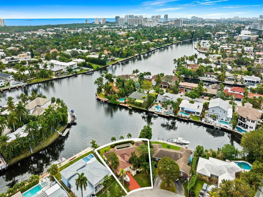 BAL HARBOUR - Land