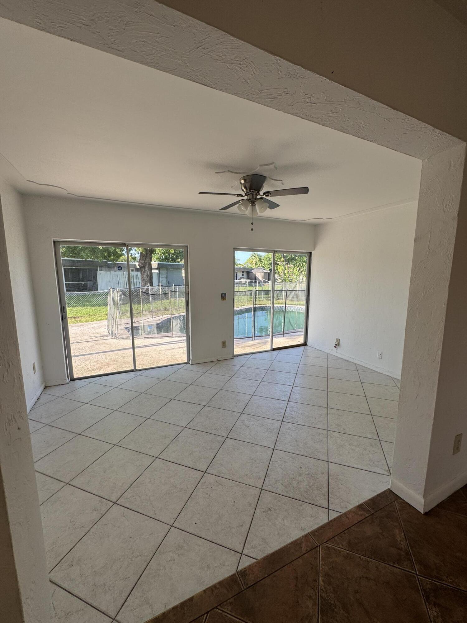 HEATHGATE FIRST ADD - Residential Lease