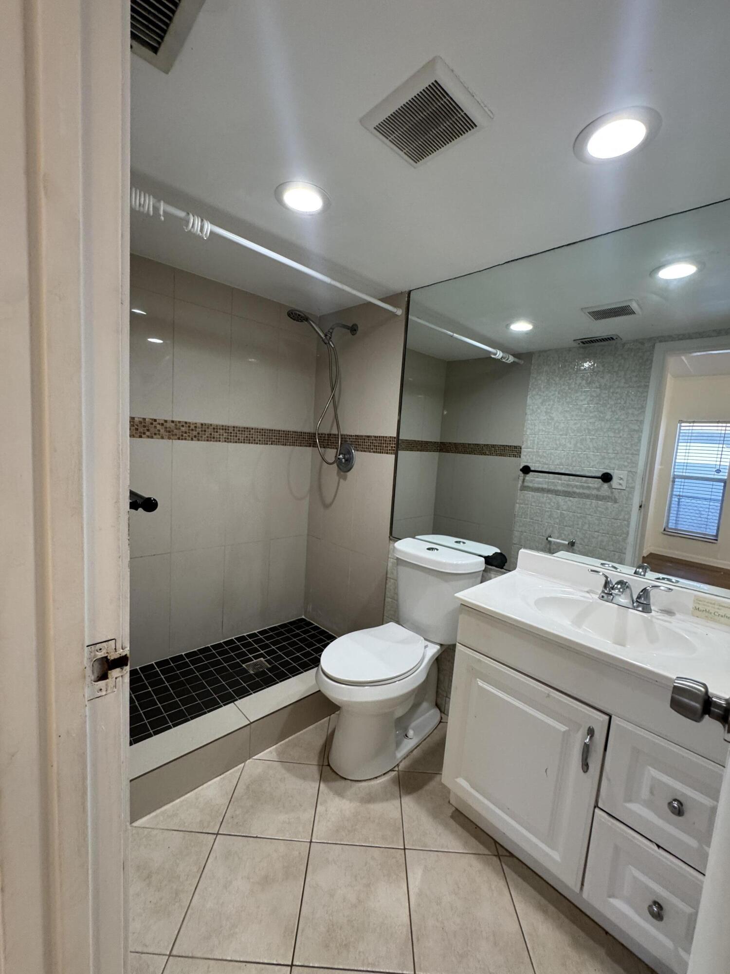 HEATHGATE FIRST ADD - Residential Lease