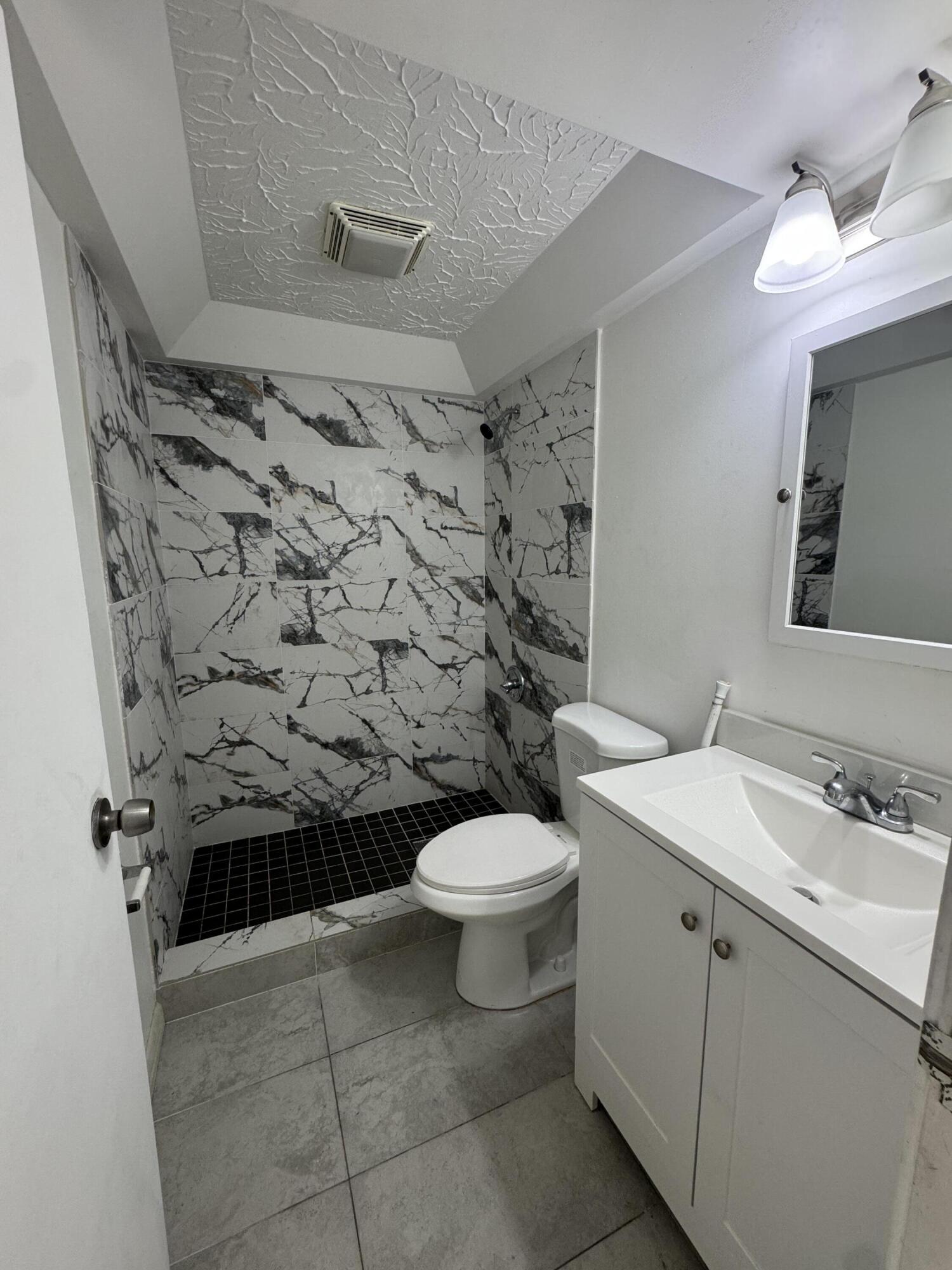 HEATHGATE FIRST ADD - Residential Lease