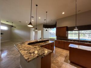 WHISPERING WOODS - Residential