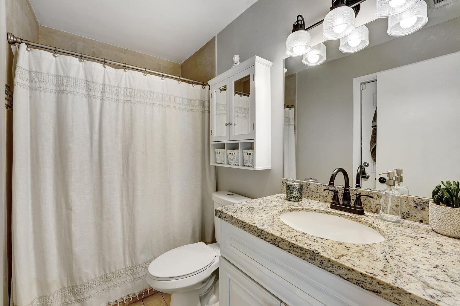 RIDGEWOOD ESTATES - Residential Lease