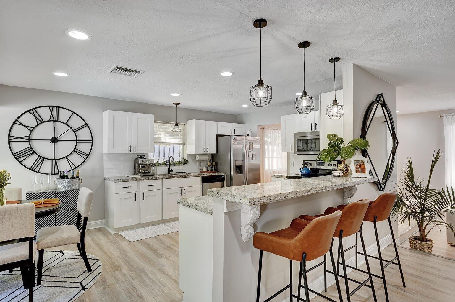 RIDGEWOOD ESTATES - Residential Lease