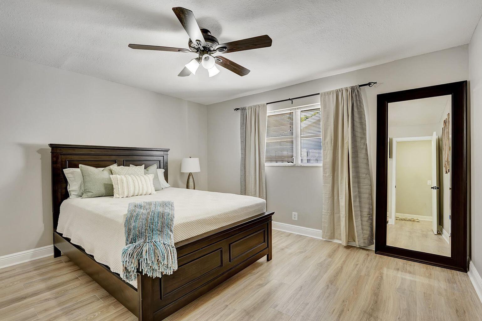 RIDGEWOOD ESTATES - Residential Lease