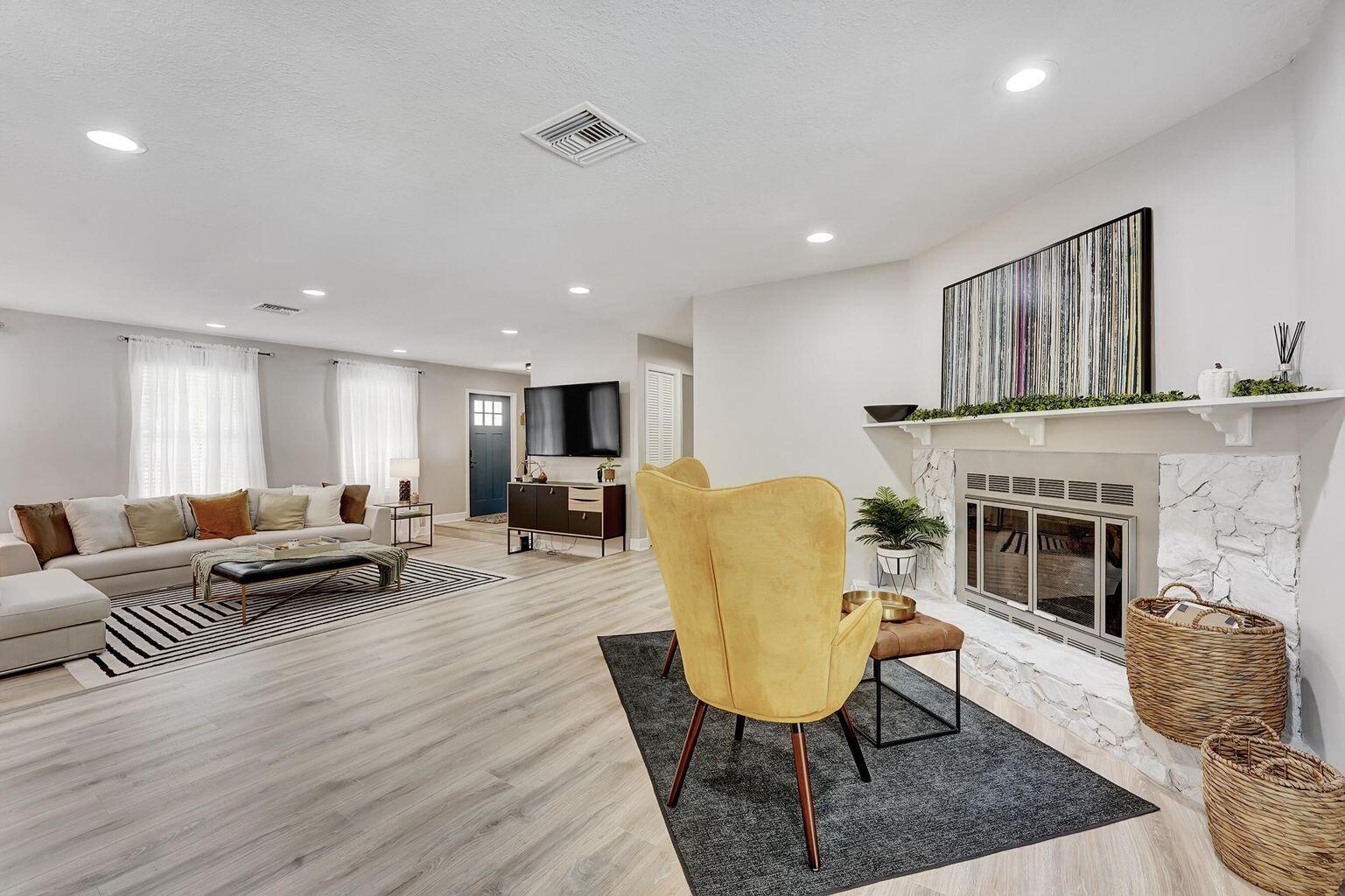 RIDGEWOOD ESTATES - Residential Lease