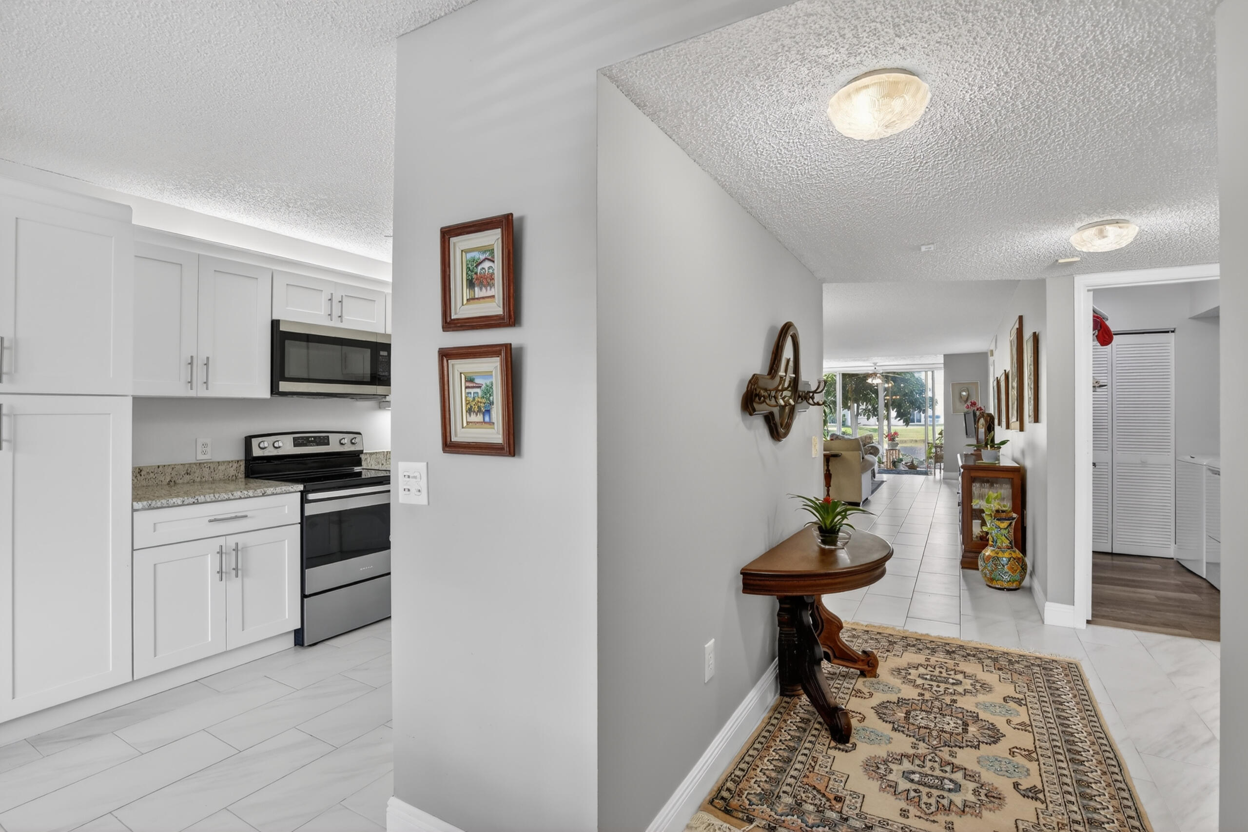 SUNRISE LAKES 197 CONDO - Residential