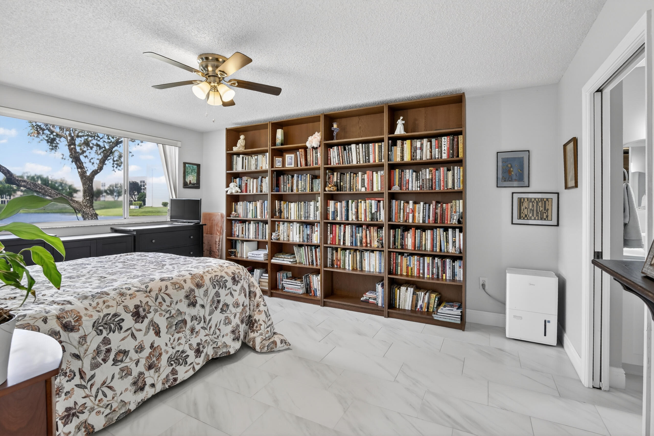 SUNRISE LAKES 197 CONDO - Residential