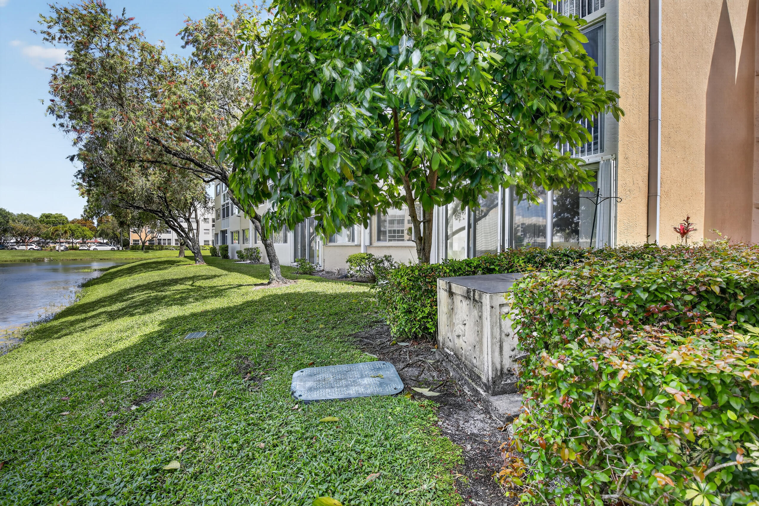 SUNRISE LAKES 197 CONDO - Residential