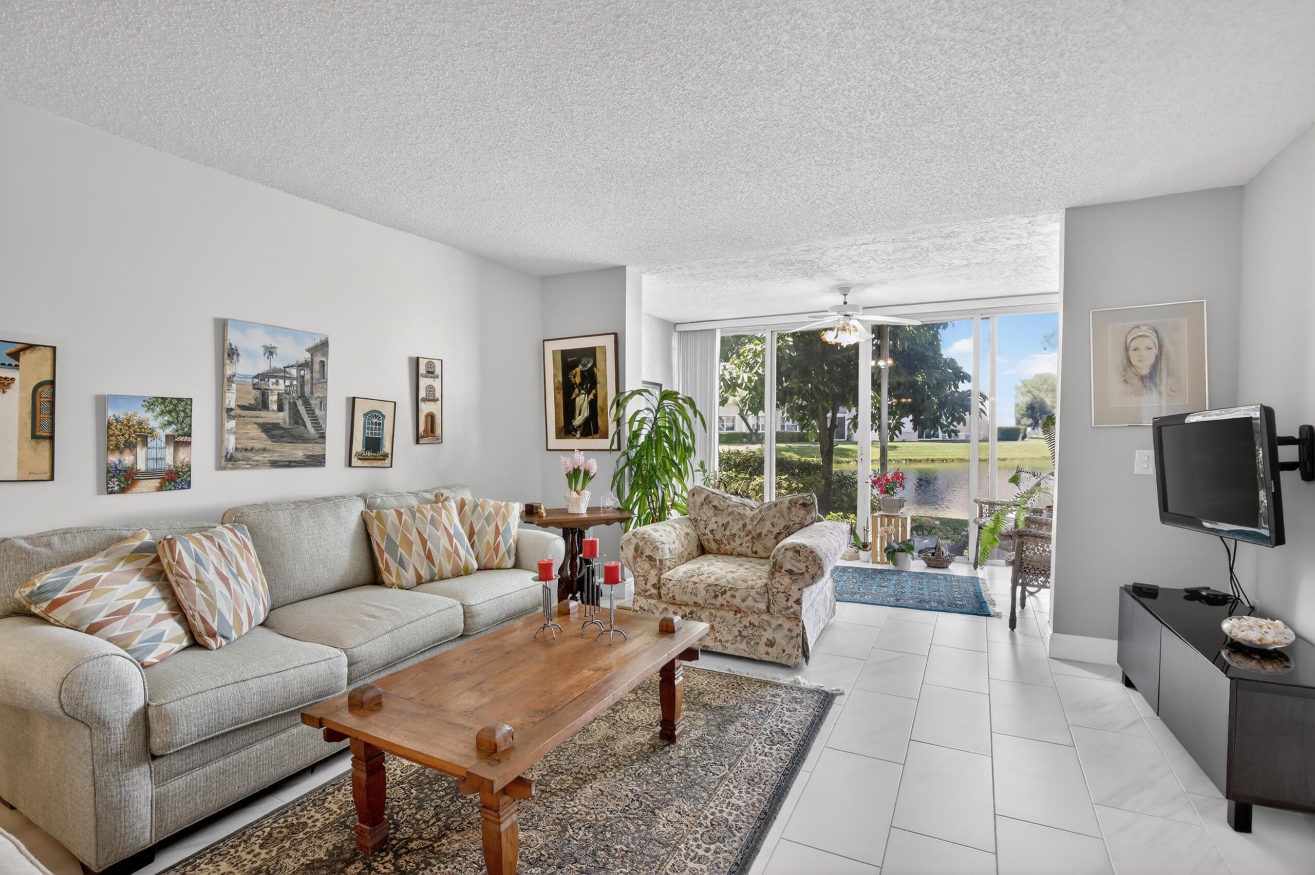 SUNRISE LAKES 197 CONDO - Residential