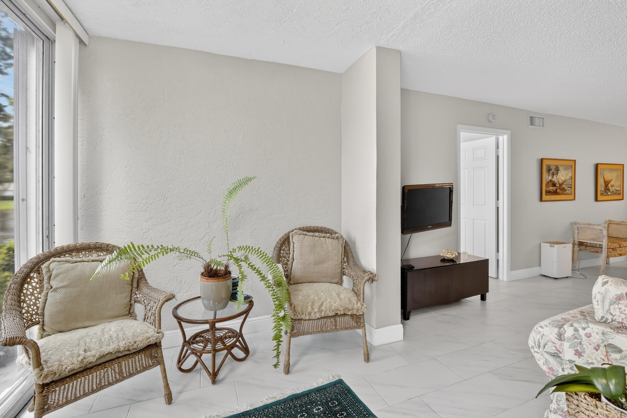 SUNRISE LAKES 197 CONDO - Residential