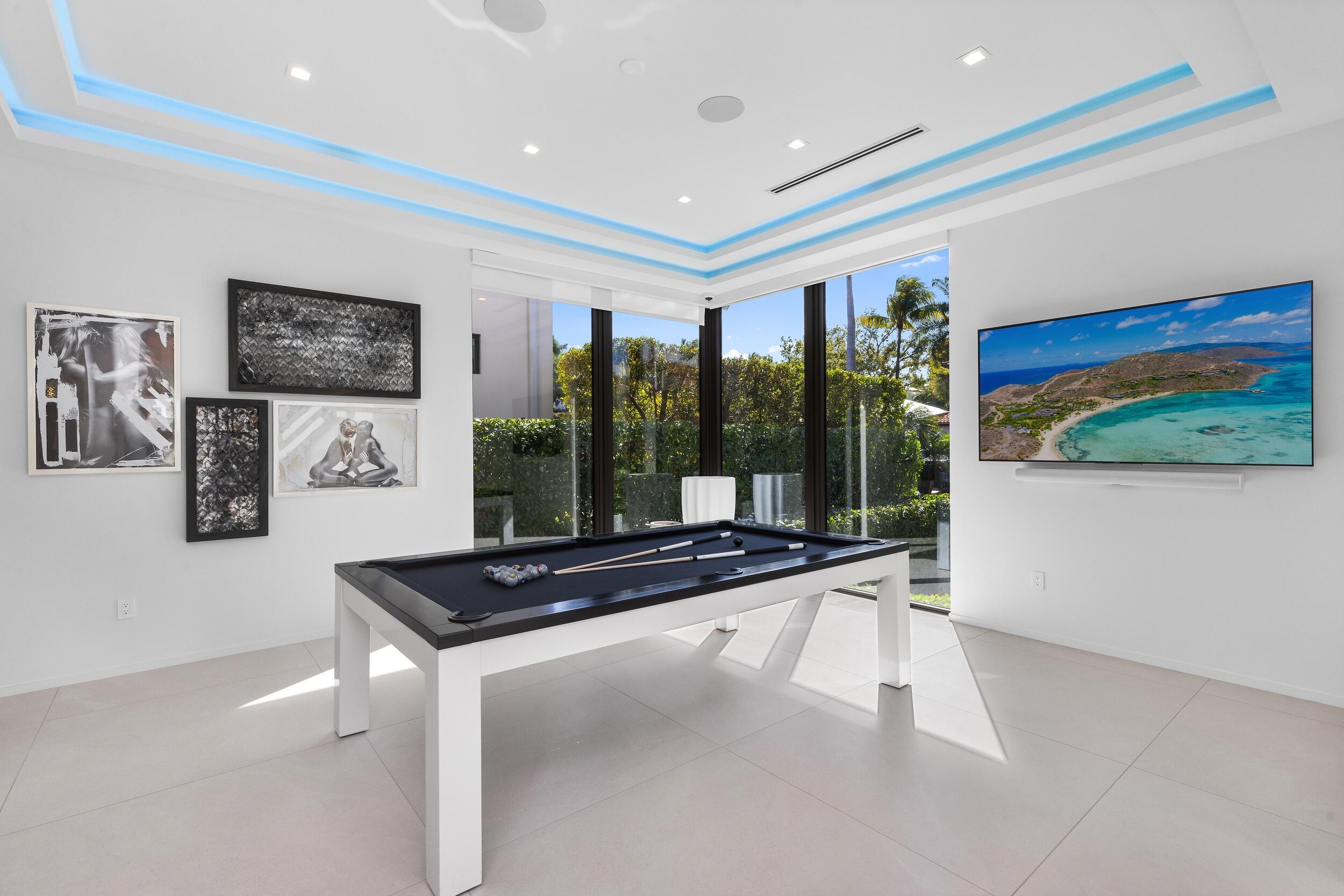 Venice 8-12 B - Residential