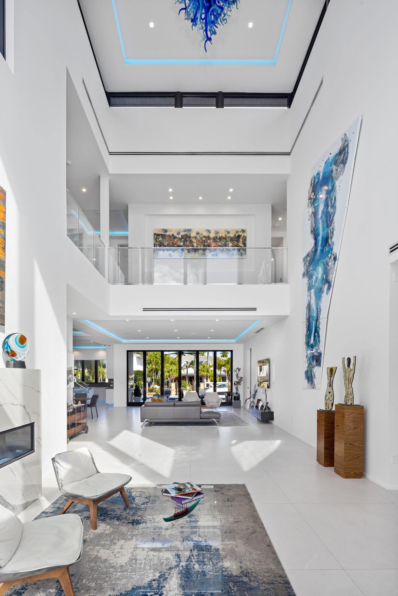 Venice 8-12 B - Residential