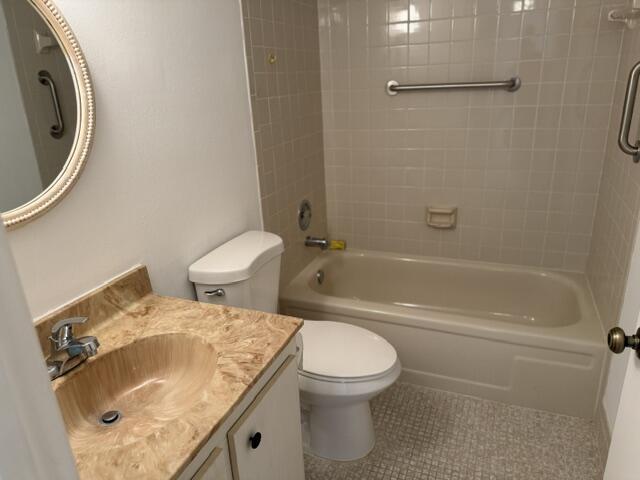 VILLAGES OF ORIOLE DEAUVILLE CONDO - Residential