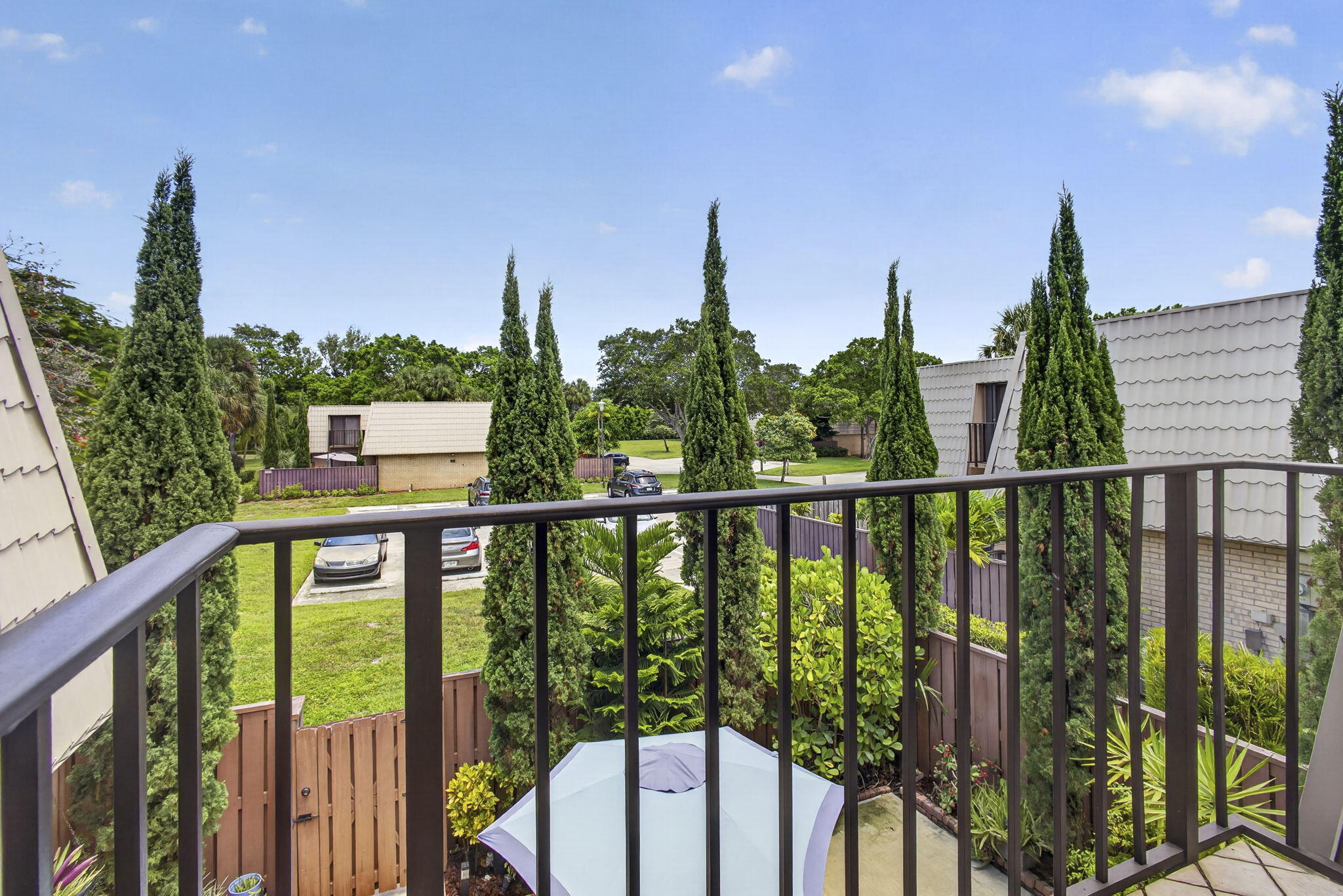 VILLAGE OF SANDALWOOD LAKES SOUTH - Residential