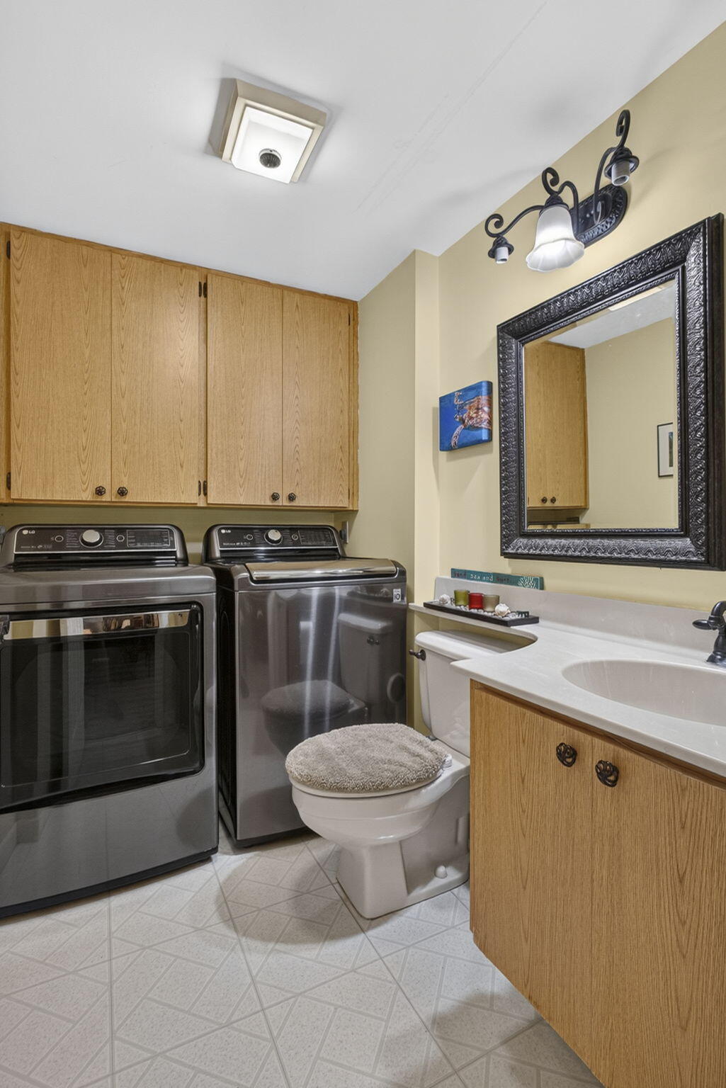 VILLAGE OF SANDALWOOD LAKES SOUTH - Residential