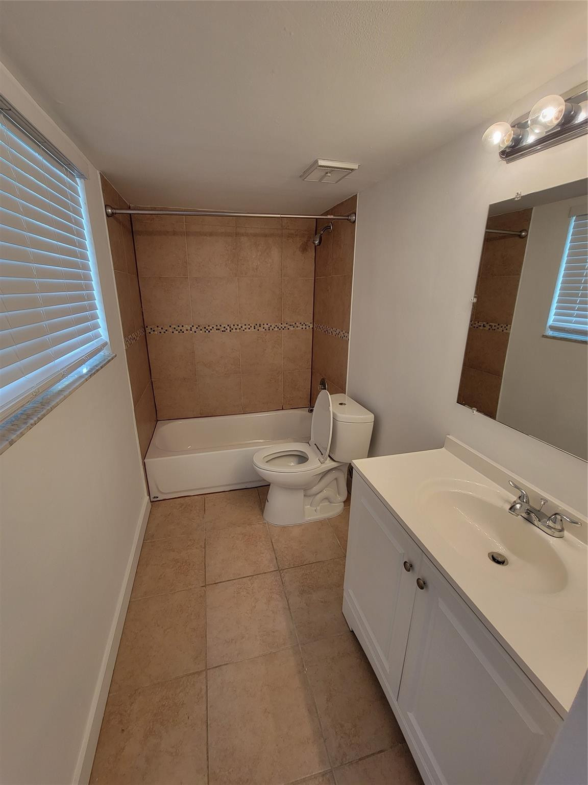 SUMMER LAKE - Residential Lease