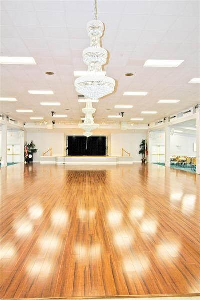 WESTBURY I CONDO UNIT 147 - Residential