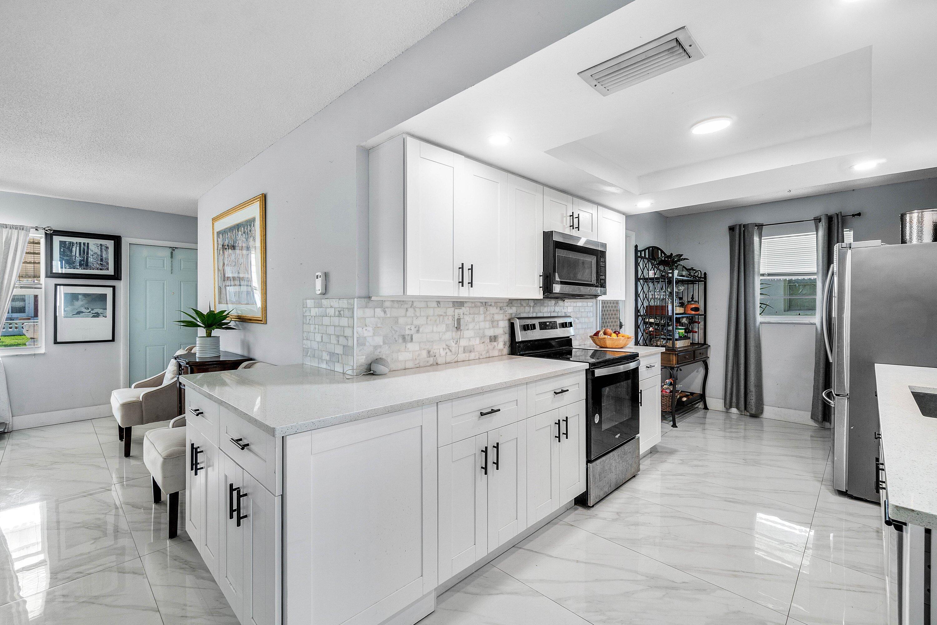 PALM BEACH LEISUREVILLE SEC 2 - Residential