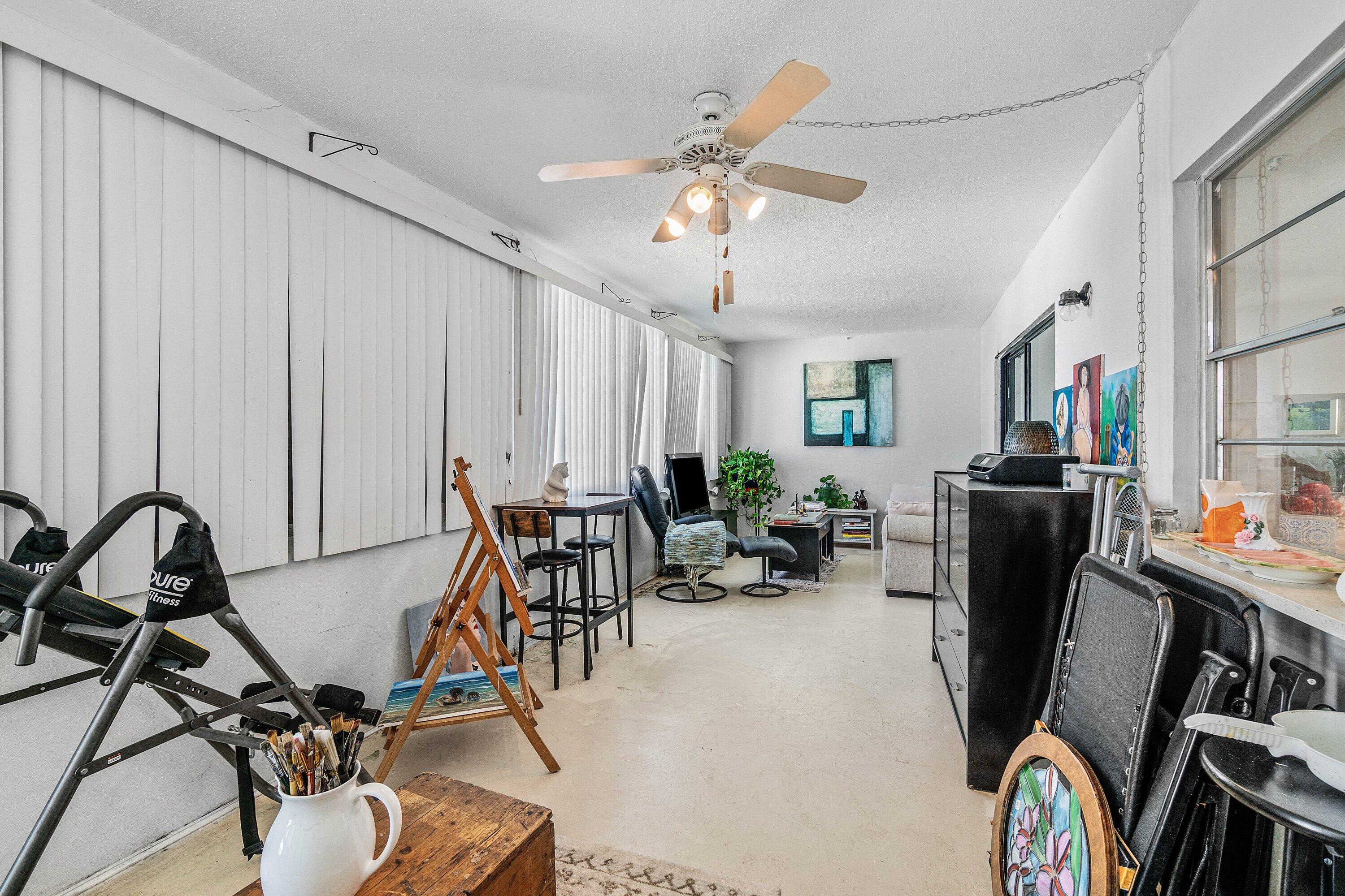 PALM BEACH LEISUREVILLE SEC 2 - Residential