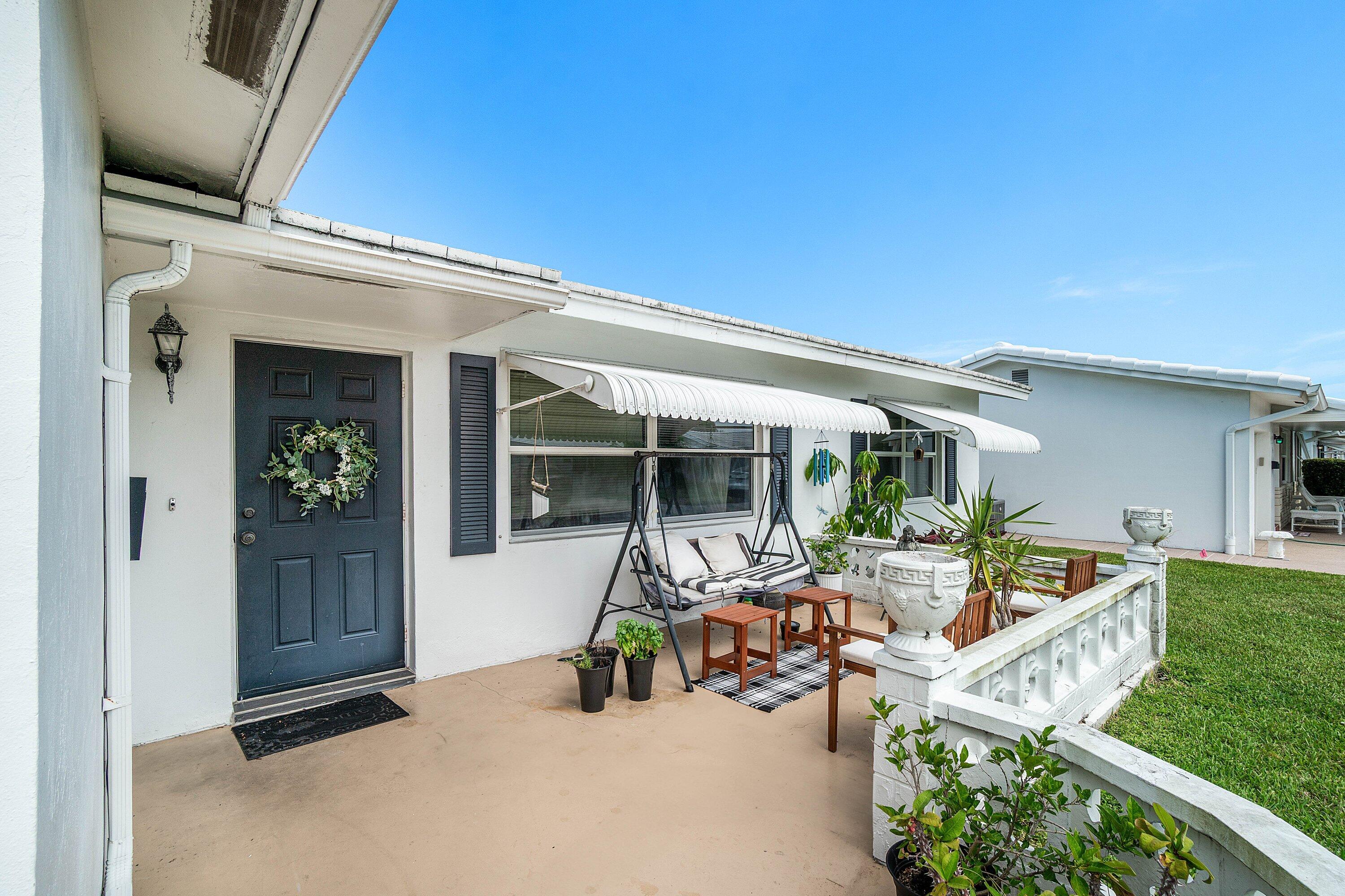 PALM BEACH LEISUREVILLE SEC 2 - Residential